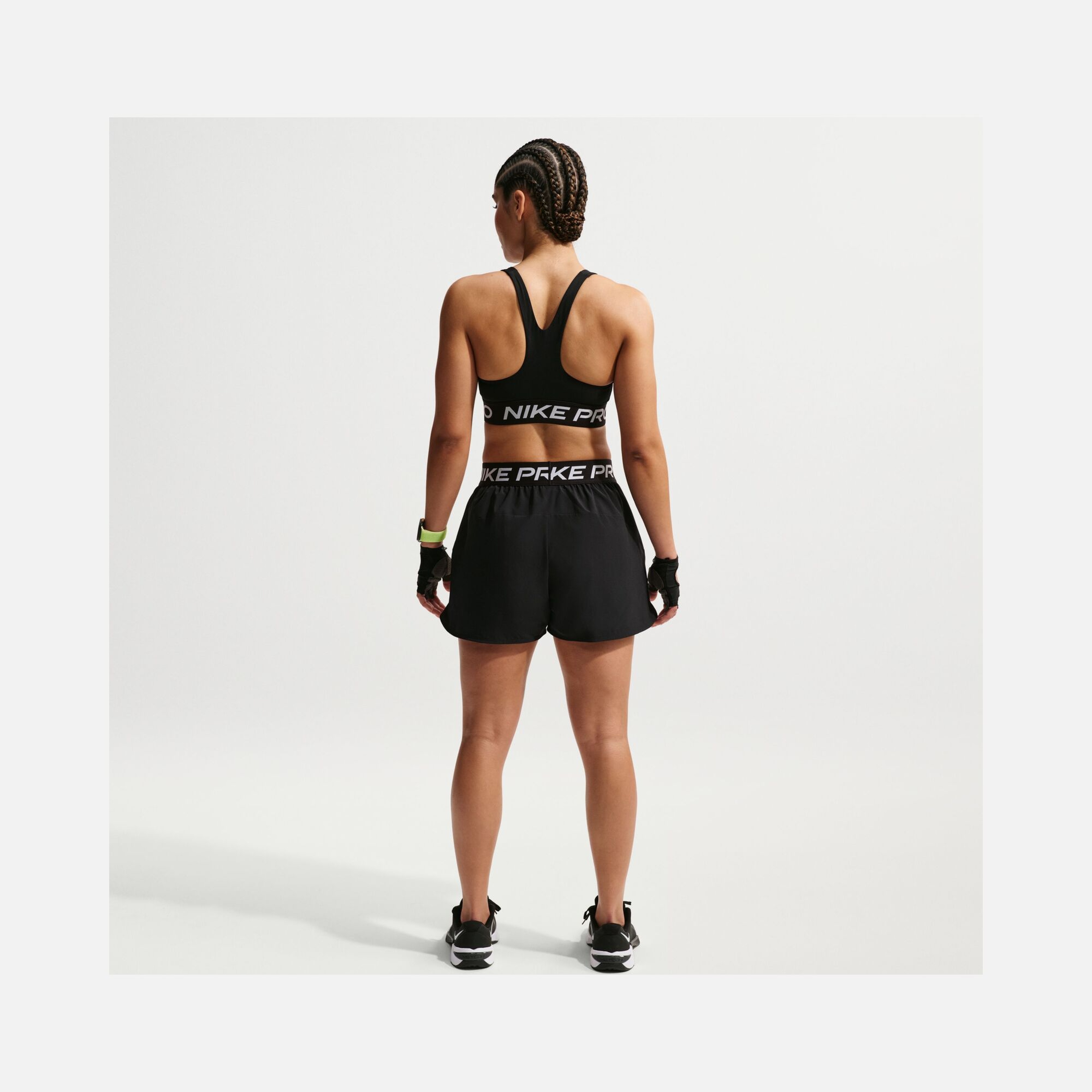 Nike Pro 2in1 Kadın Şort