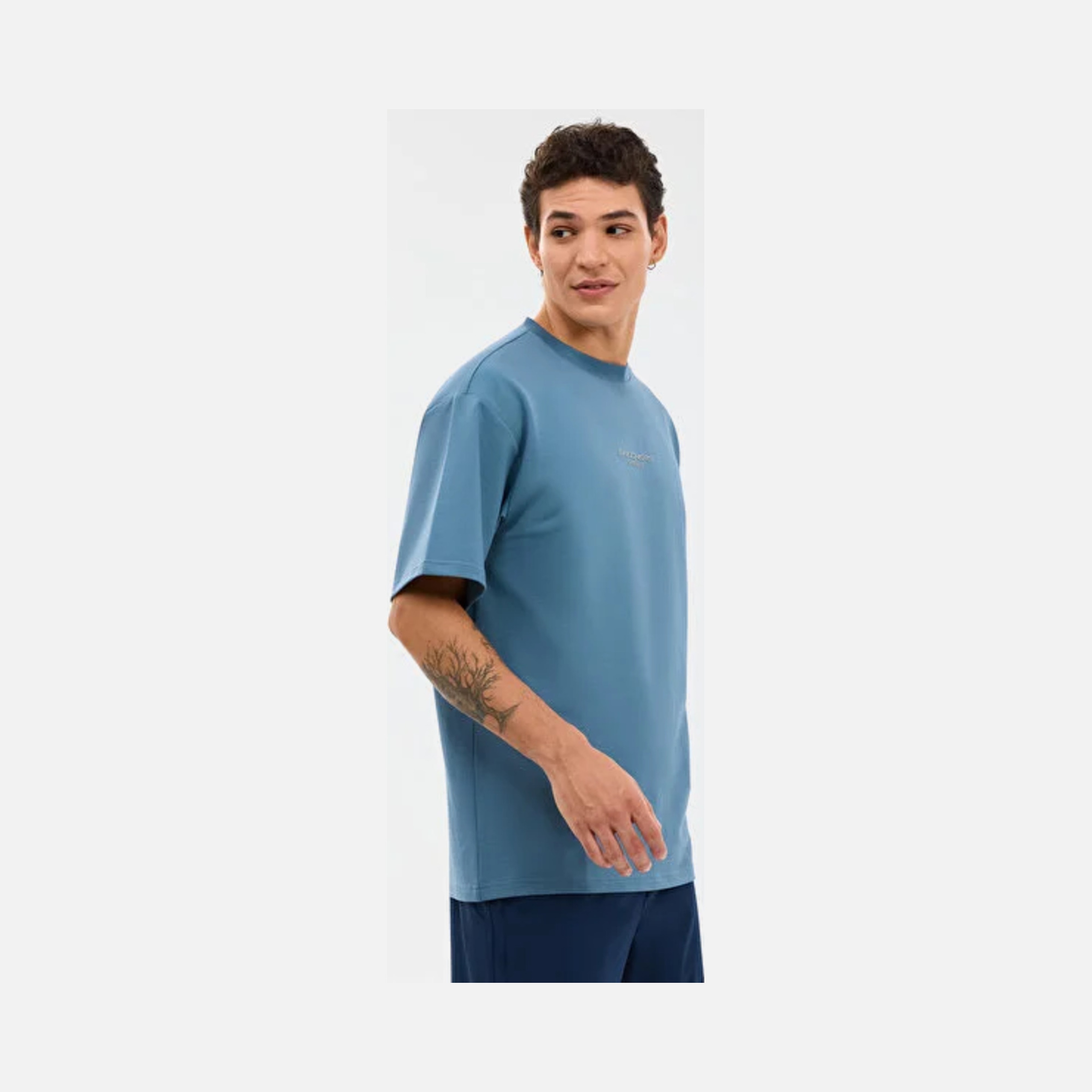 Skechers Graphic Tee Reflect Logo Oversize Erkek Tişört