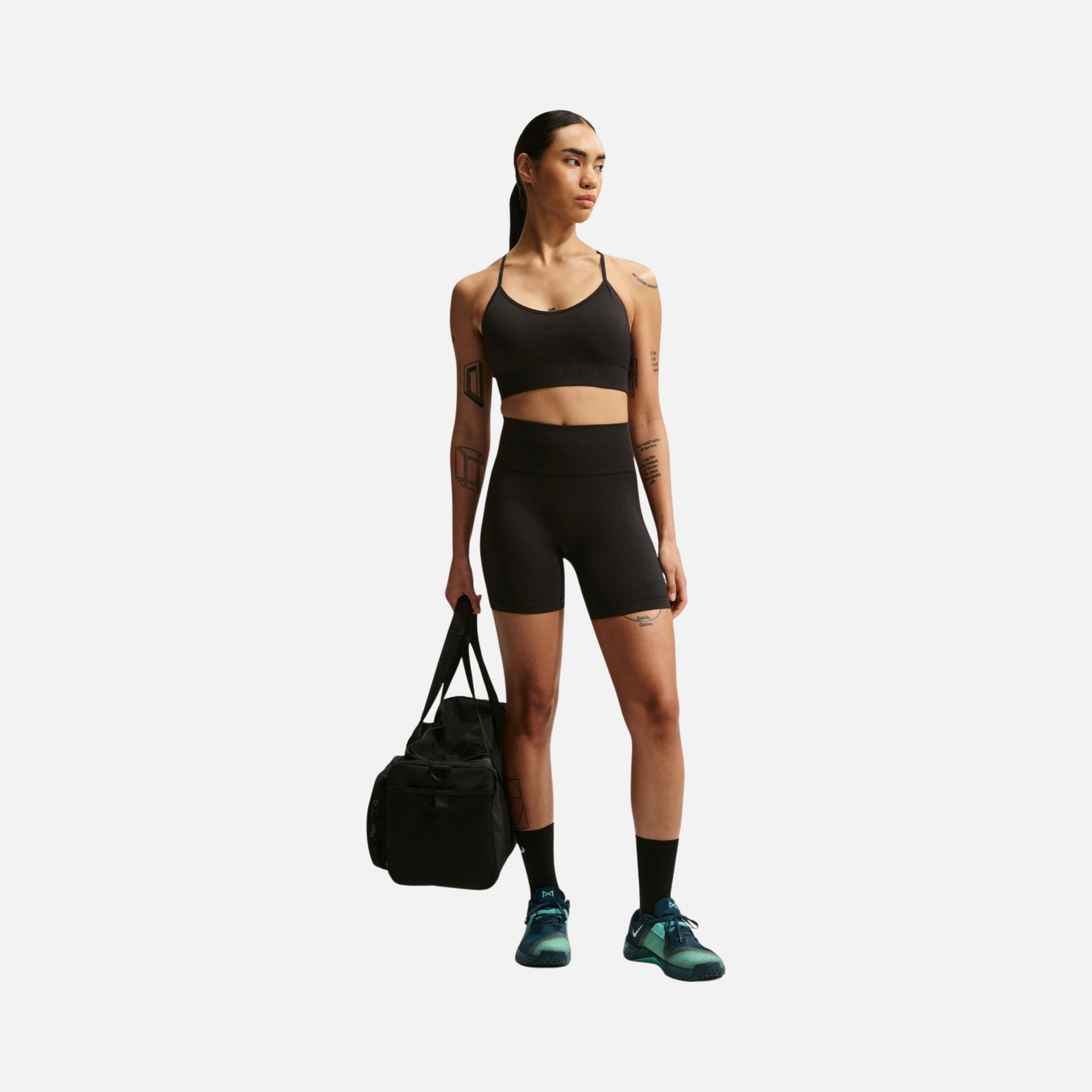 Nike Pro Dri-Fit Seamless High Rise 5 In Kadın Şort