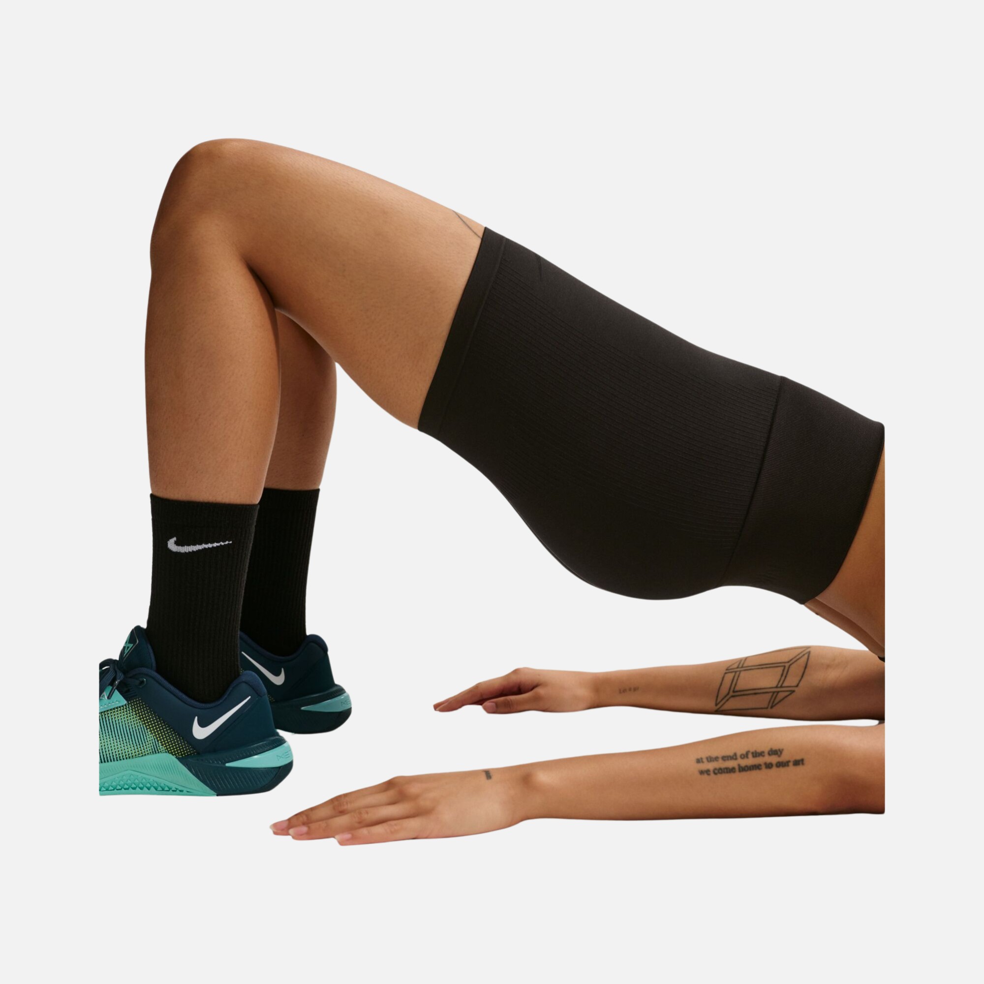 Nike Pro Dri-Fit Seamless High Rise 5 In Kadın Şort