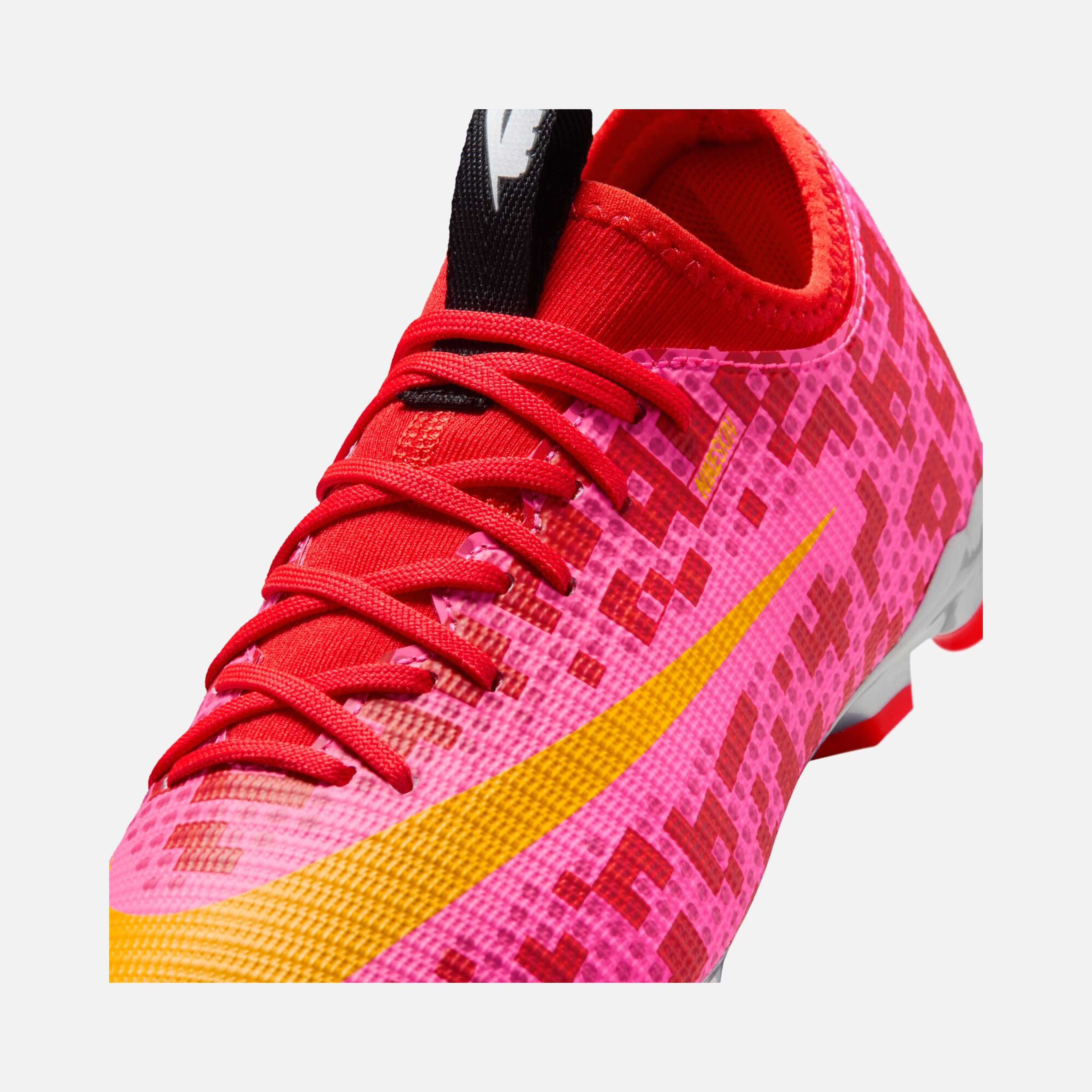 Nike Jr. Mercurial Vapor Academy x LEGO® Çocuk Krampon