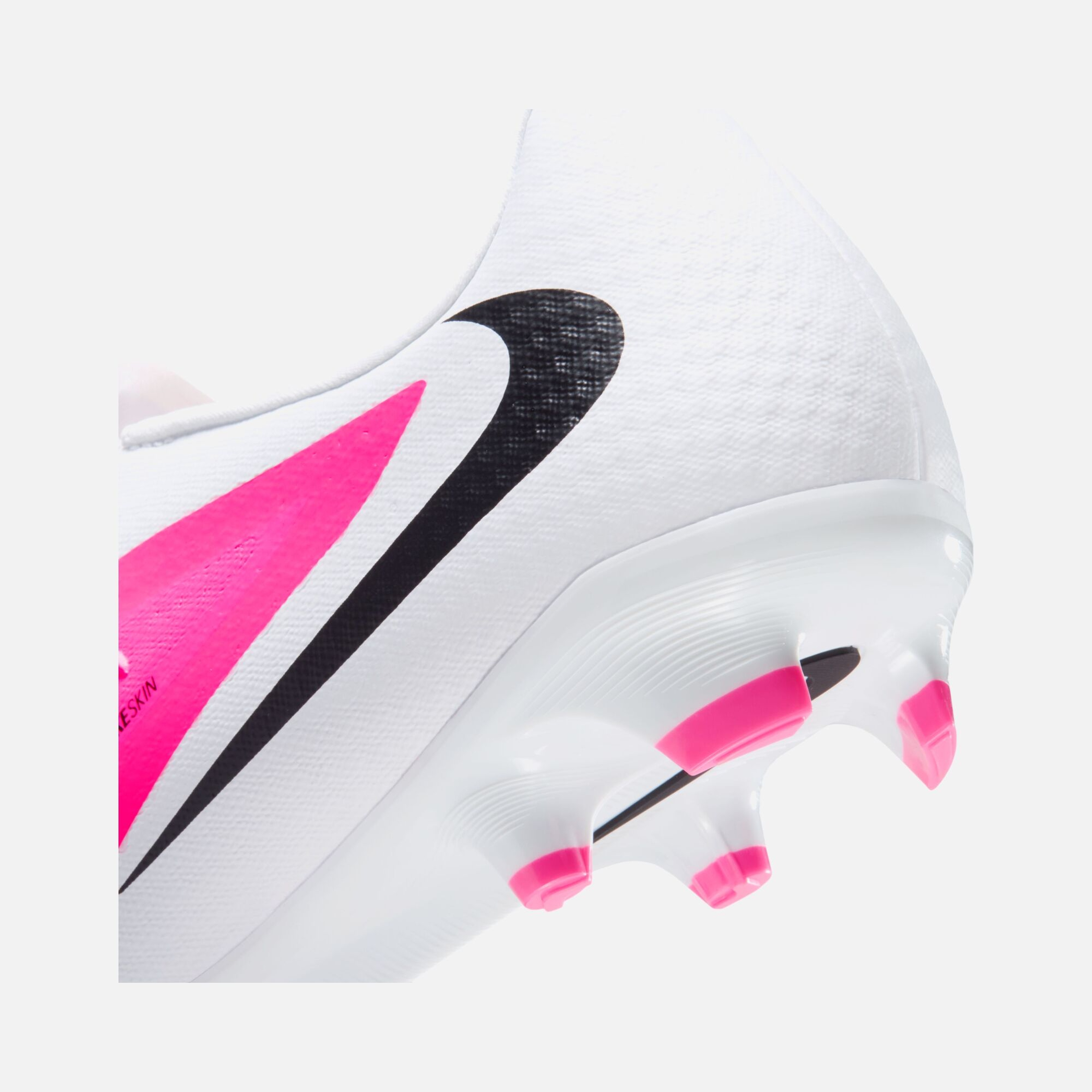 Nike Phantom 6 Low Academy Erkek Krampon