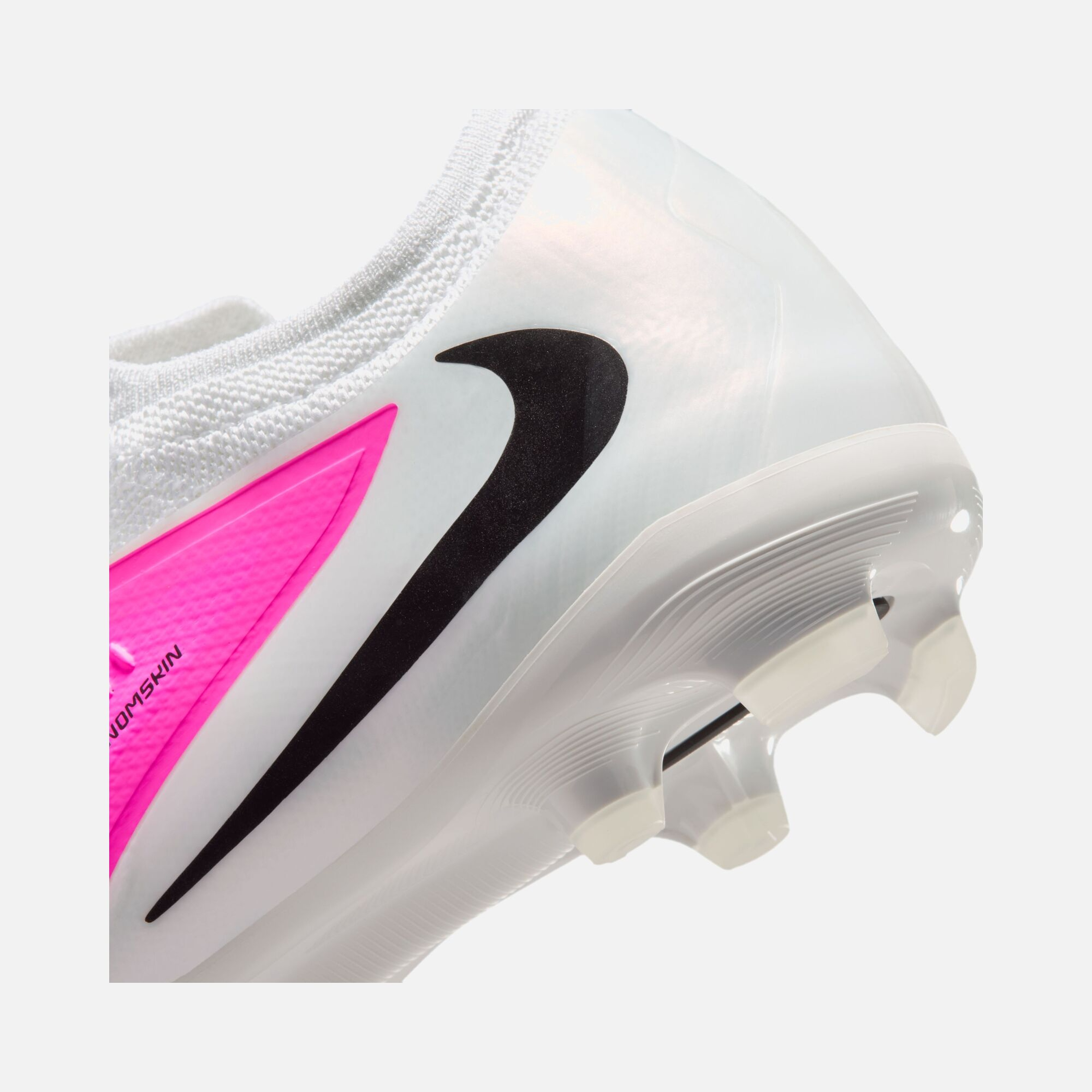 Nike Jr. Phantom 6 Low Pro Çocuk Krampon