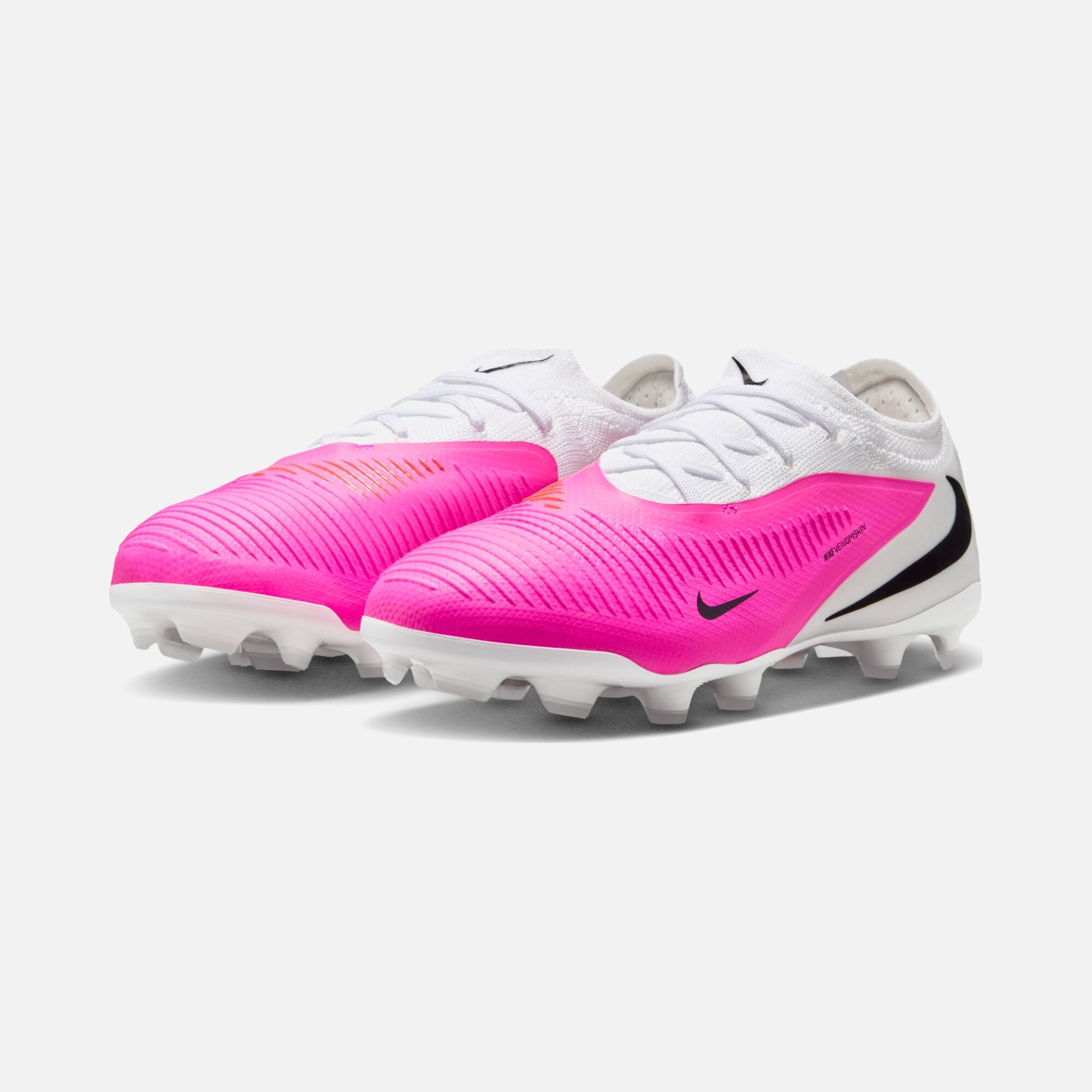 Nike Jr. Phantom 6 Low Pro Çocuk Krampon