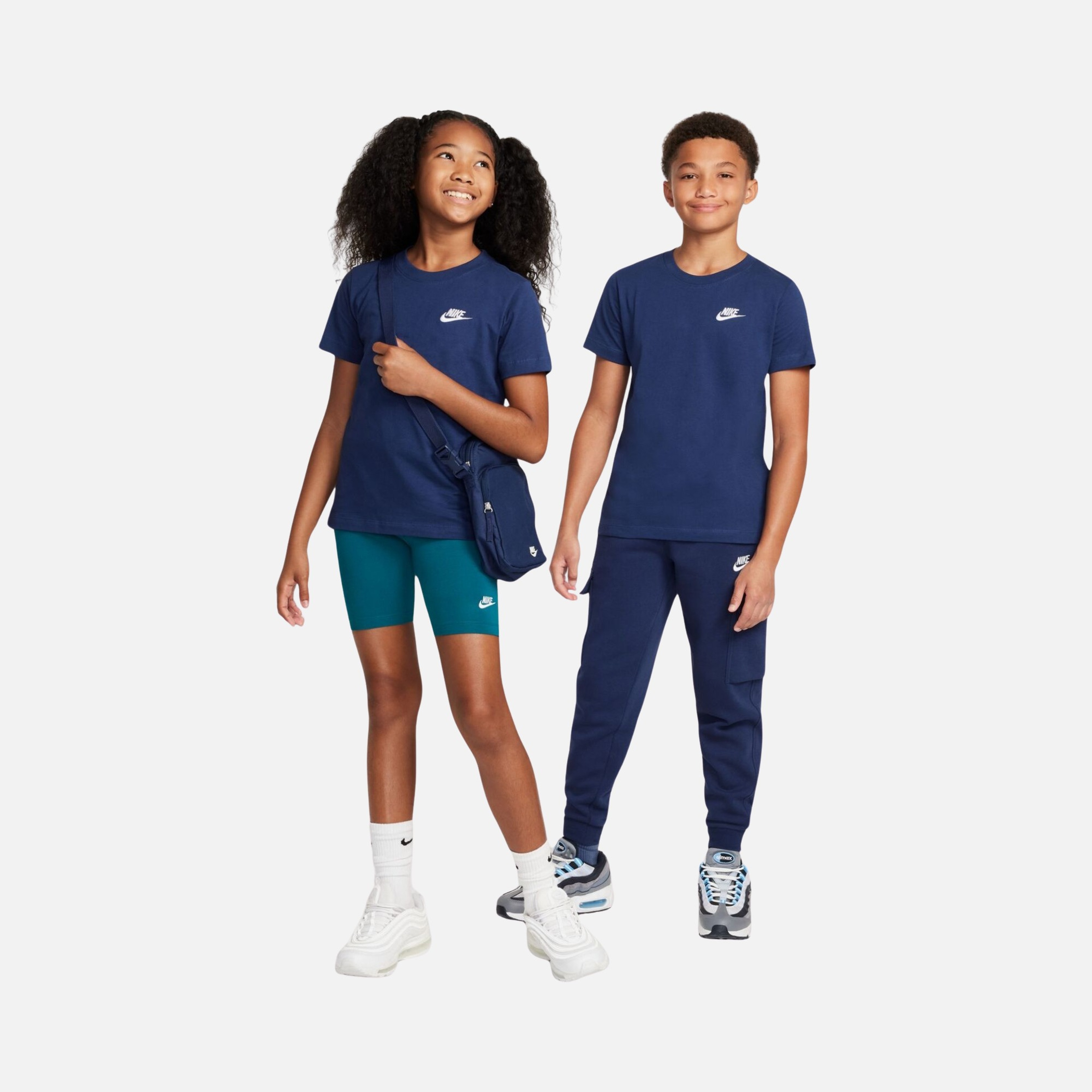 Nike Sportswear Embroidered Futura LBR Short-Sleeve Çocuk Tişört