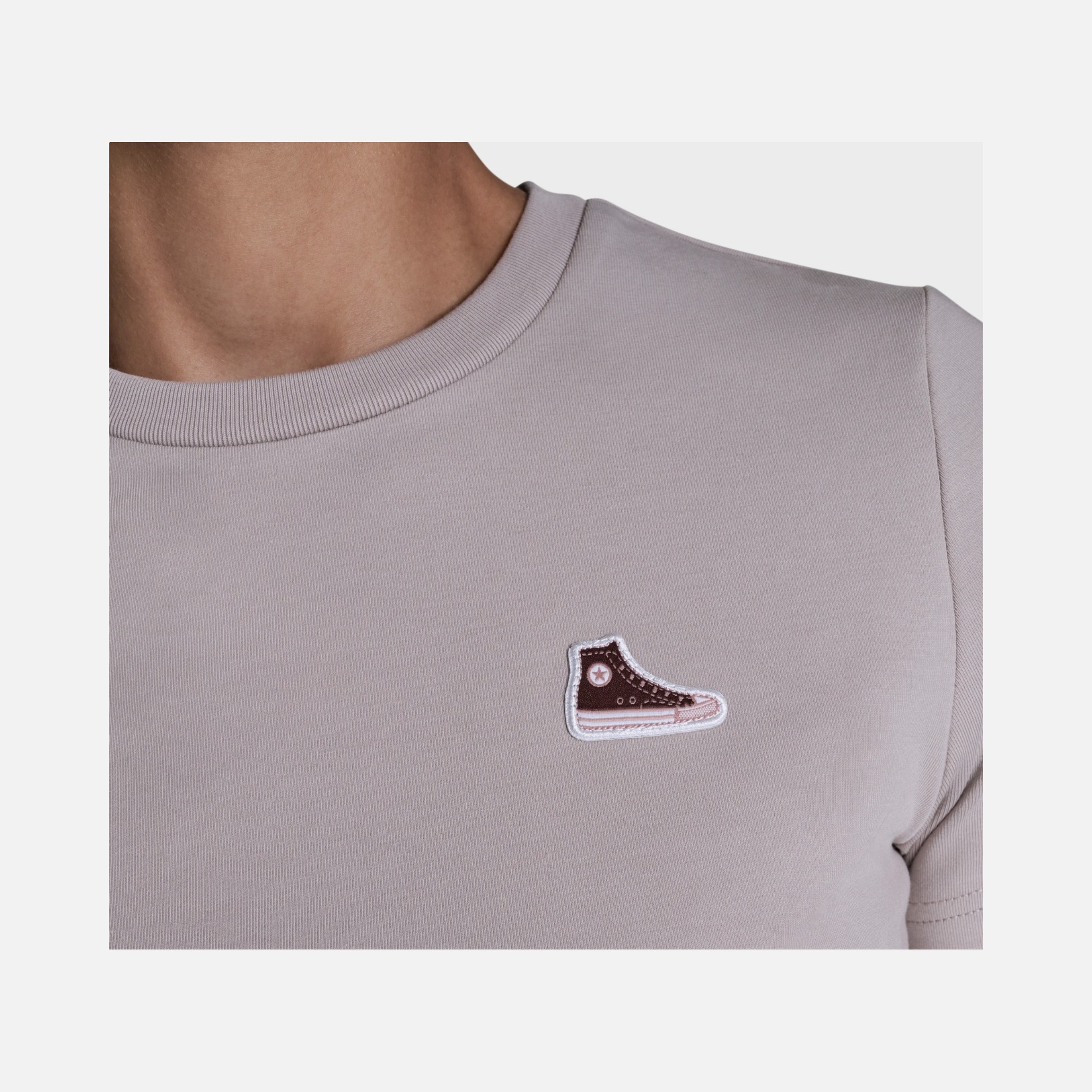 Converse Sneaker Patch Kadın Tişört