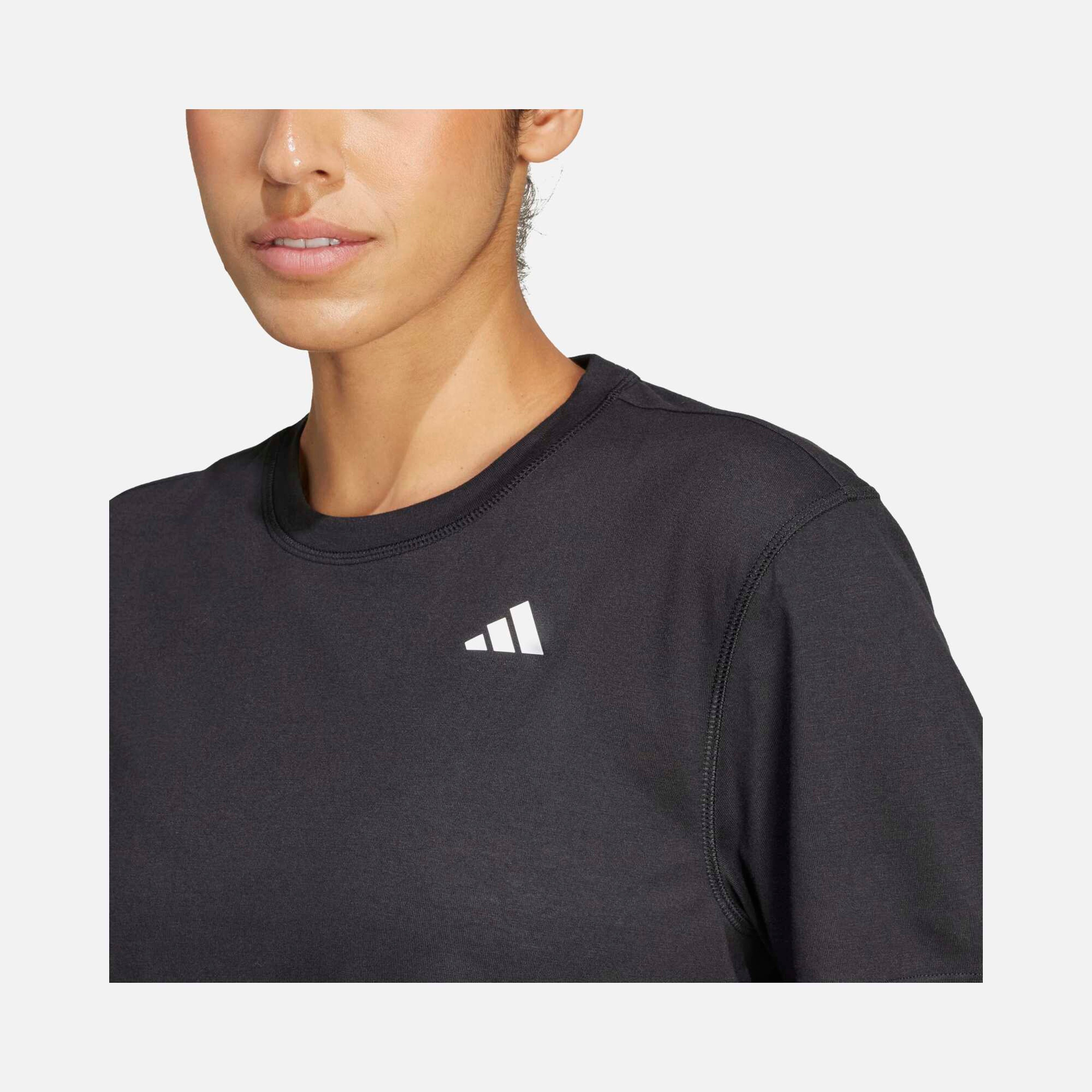 adidas Train Essentials Boxy Workout Kadın Tişört