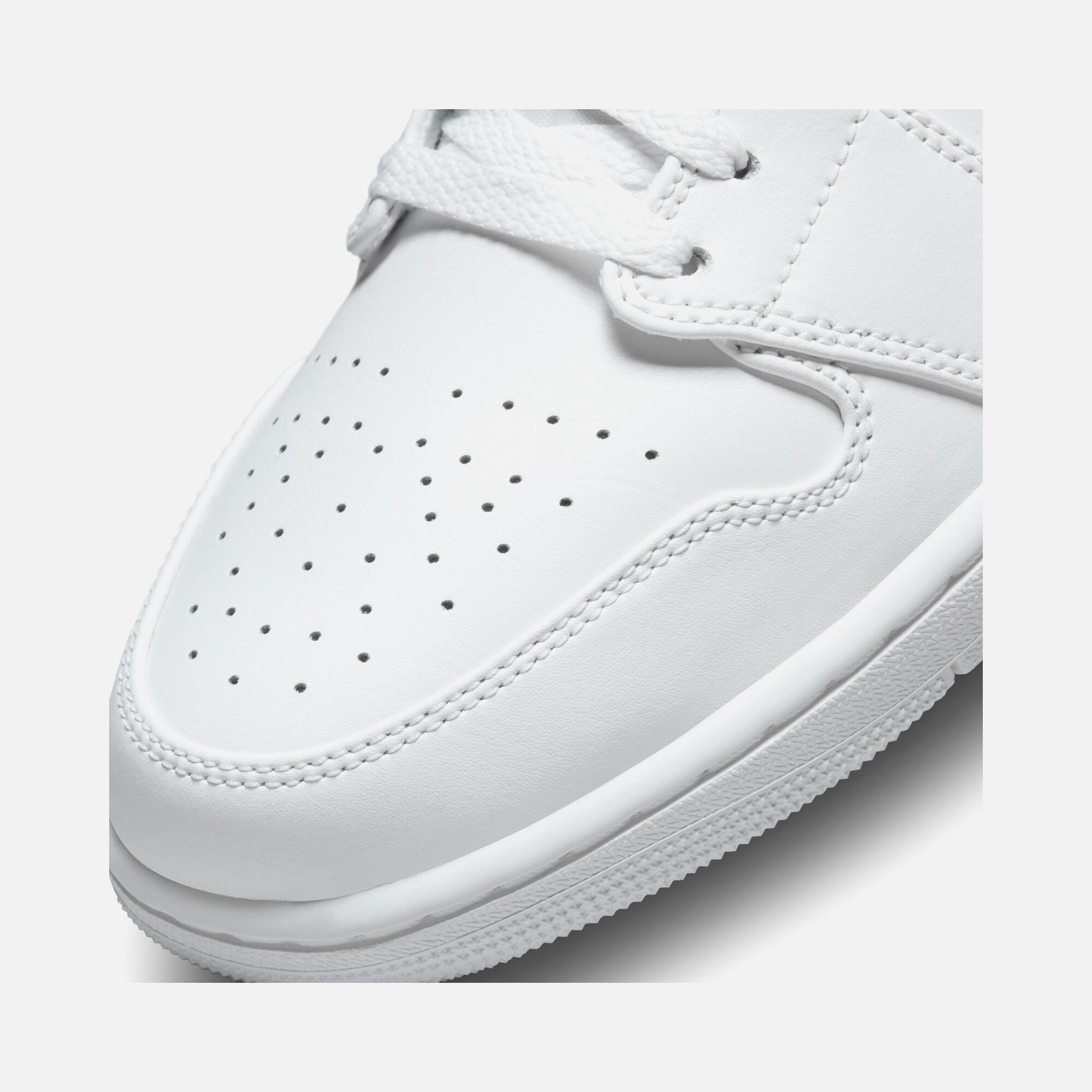 Nike Air Jordan 1 Low CO Erkek Spor Ayakkabı
