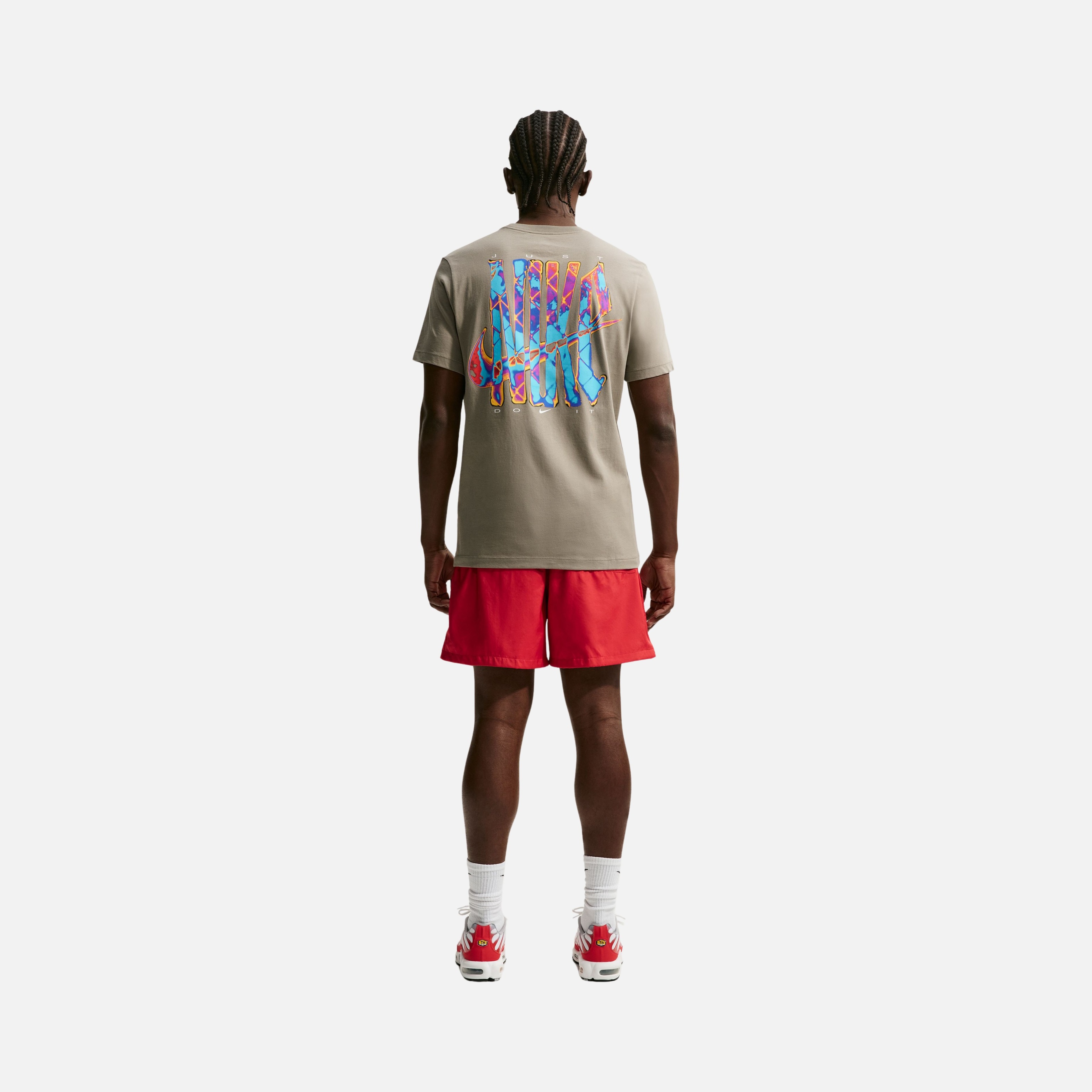 Nike Sportswear Club+ Flow Versatile Weave Loose Erkek Şort
