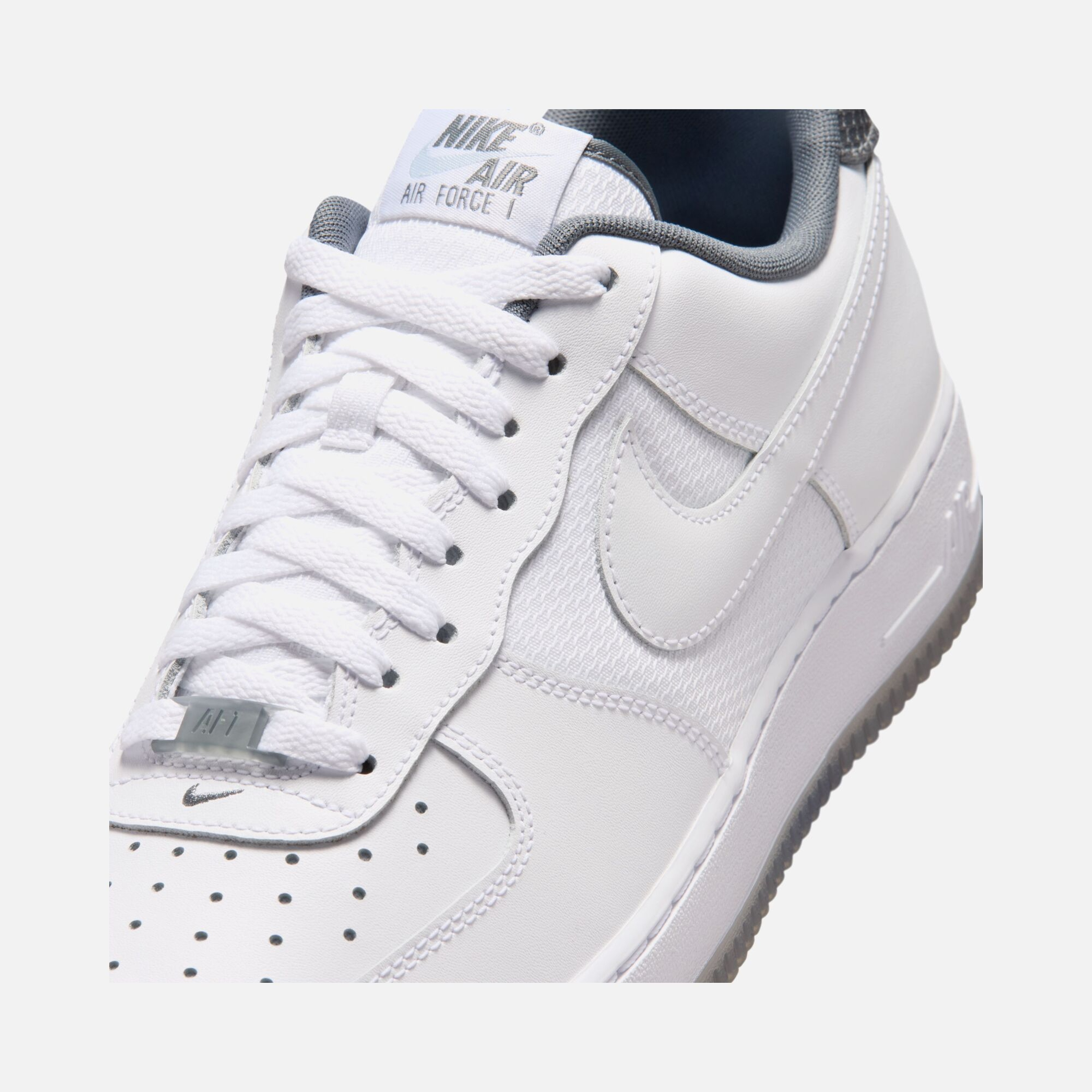 Nike Air Force 1 '07 LV8 FW26 Erkek Spor Ayakkabı