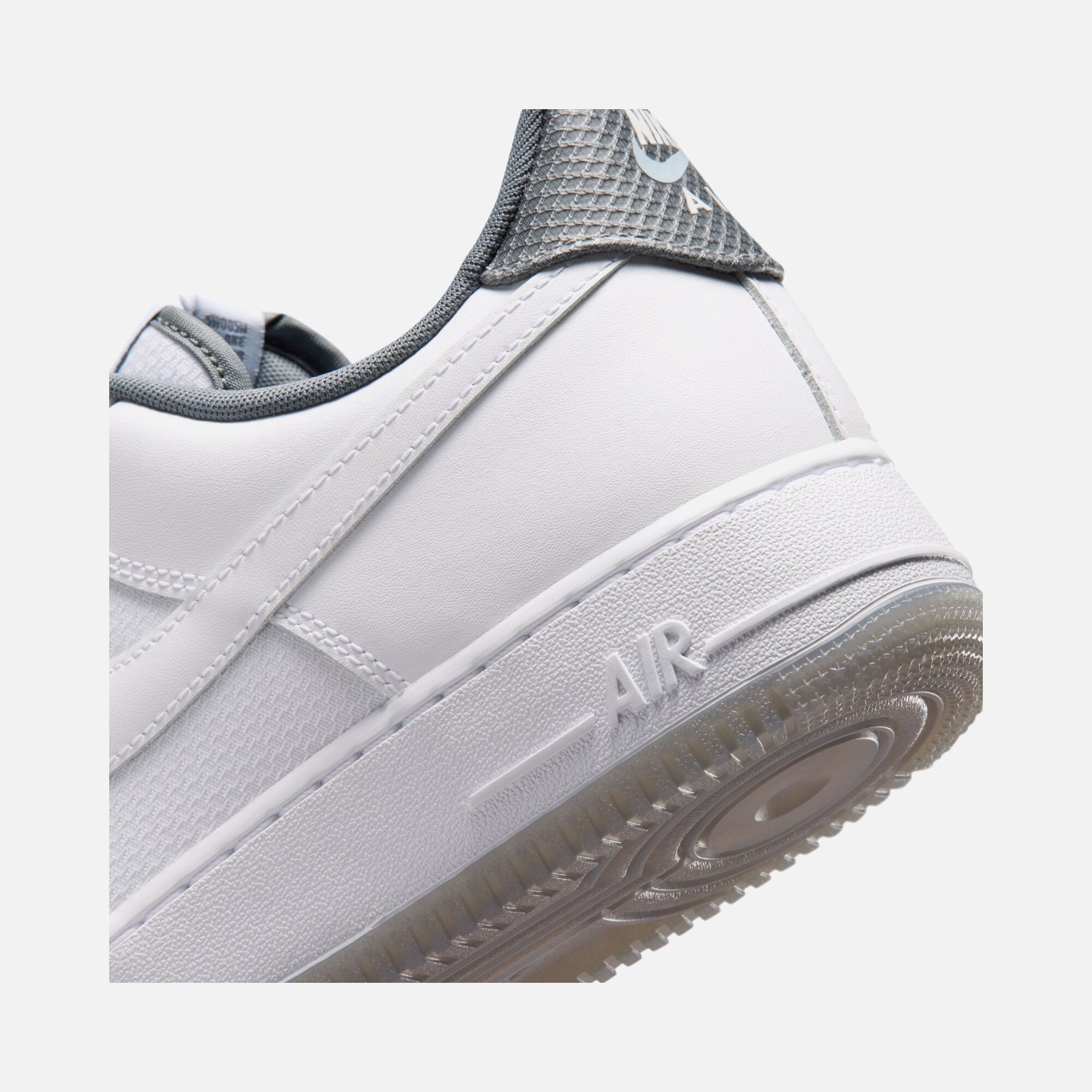 Nike Air Force 1 '07 LV8 FW26 Erkek Spor Ayakkabı