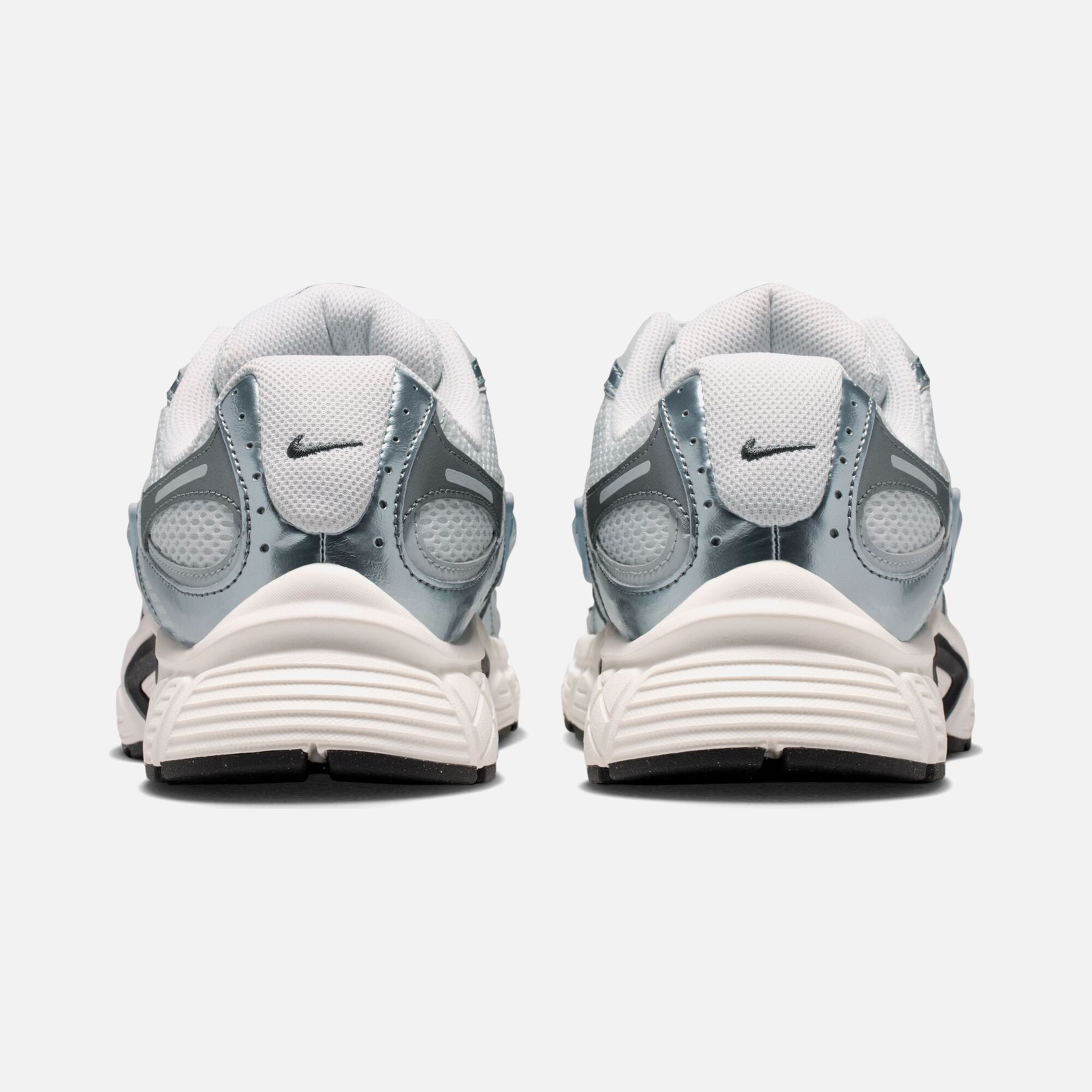 Nike V5 RNR Erkek Spor Ayakkabı