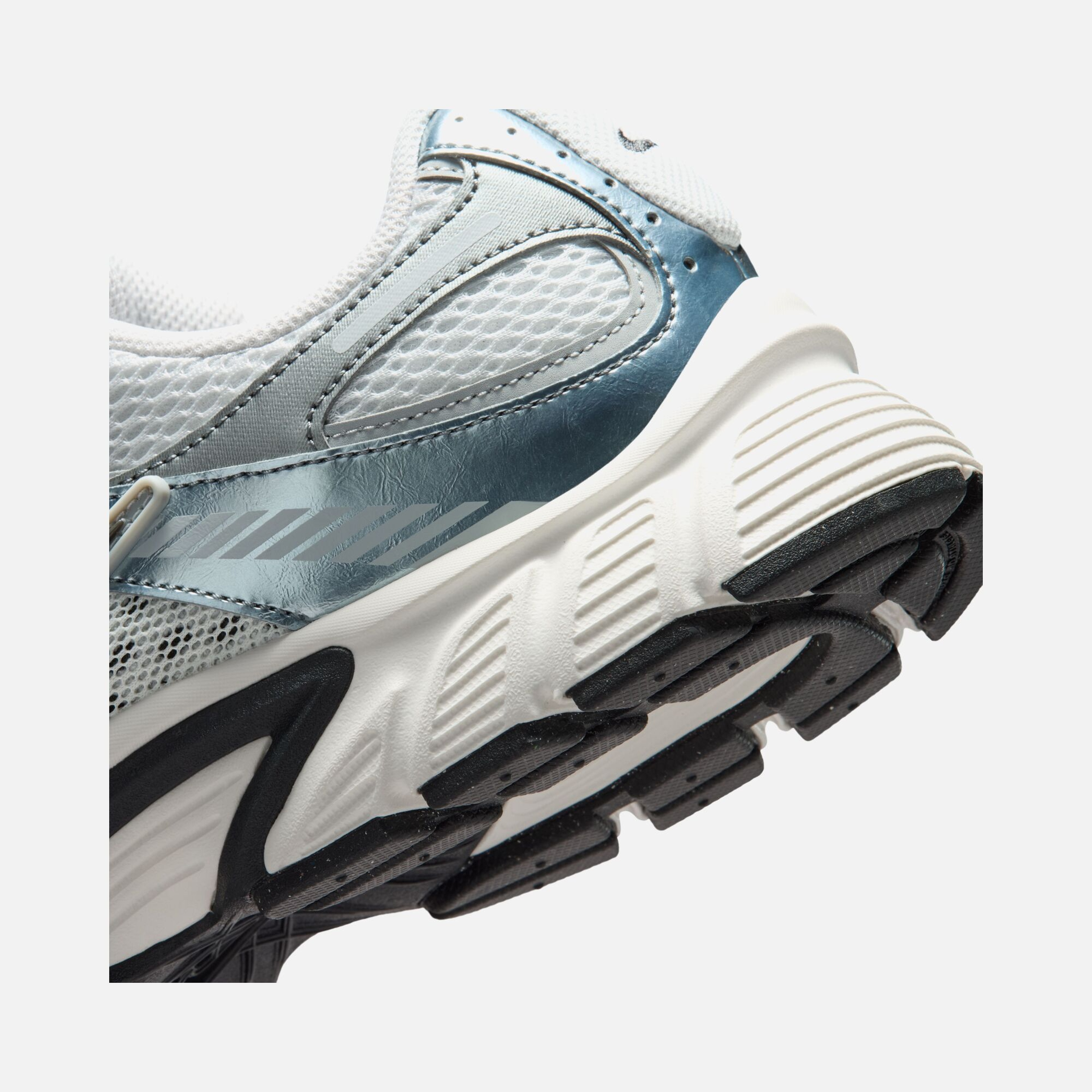 Nike V5 RNR Erkek Spor Ayakkabı