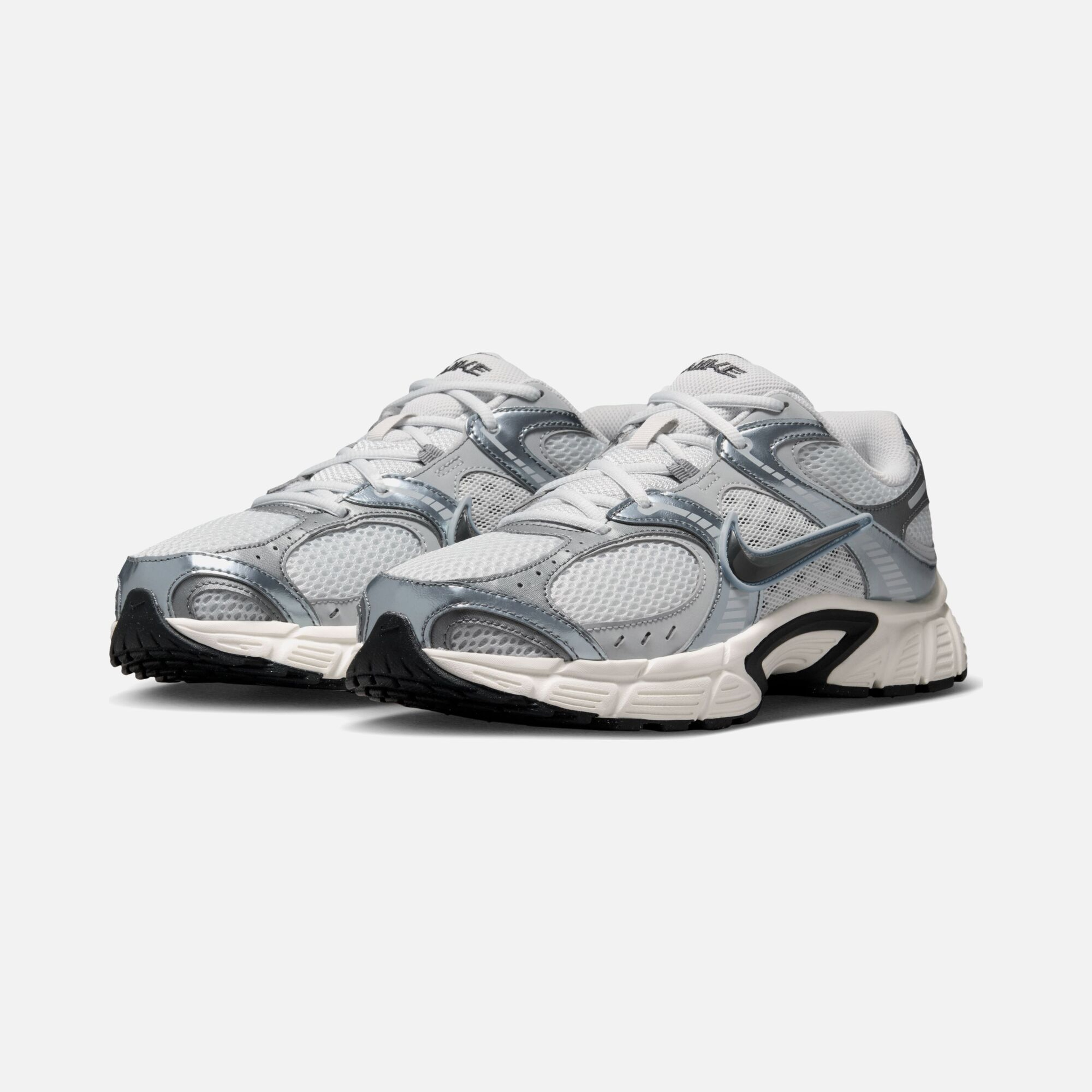 Nike V5 RNR Erkek Spor Ayakkabı