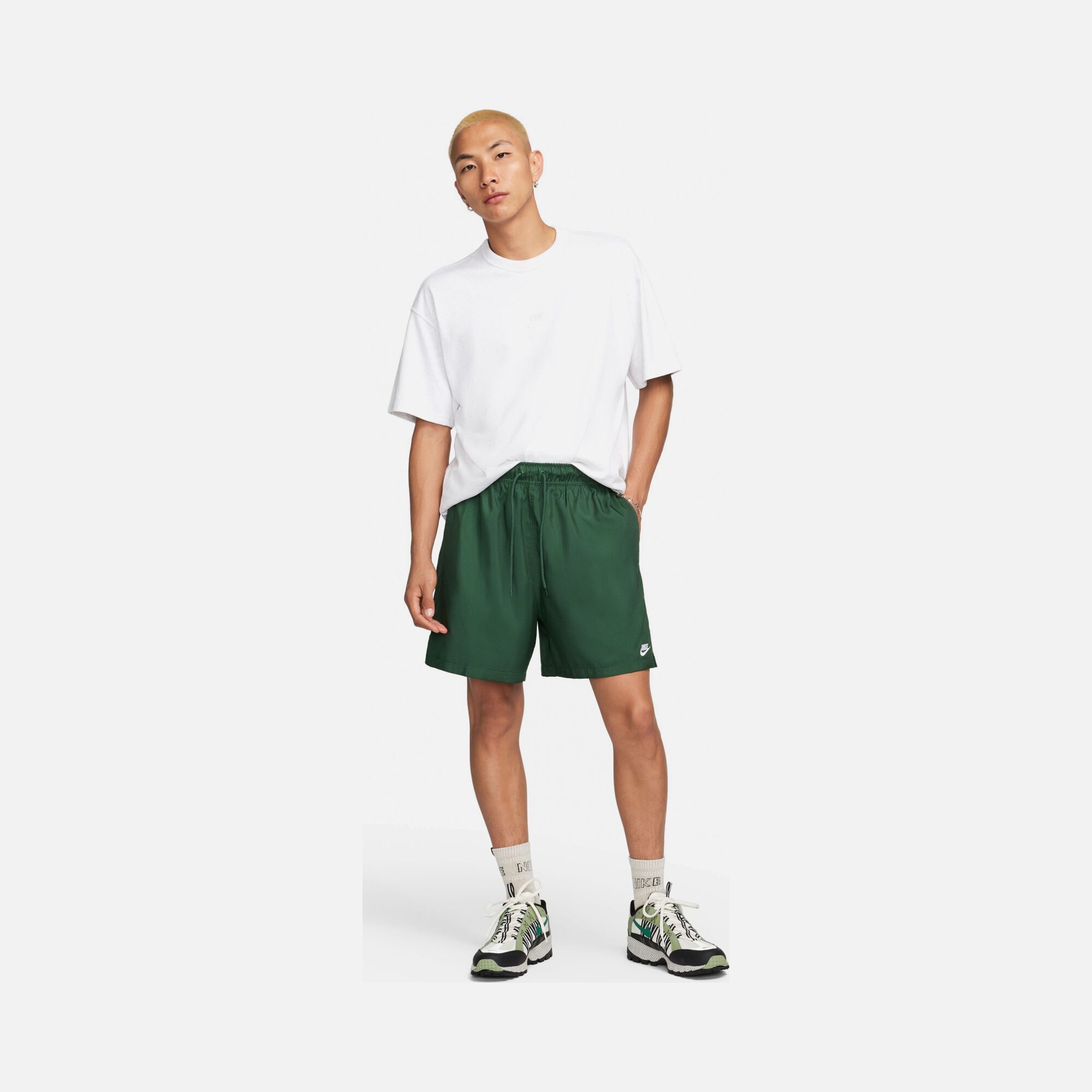 Nike Sportswear Club+ Flow Versatile Weave Loose Erkek Şort