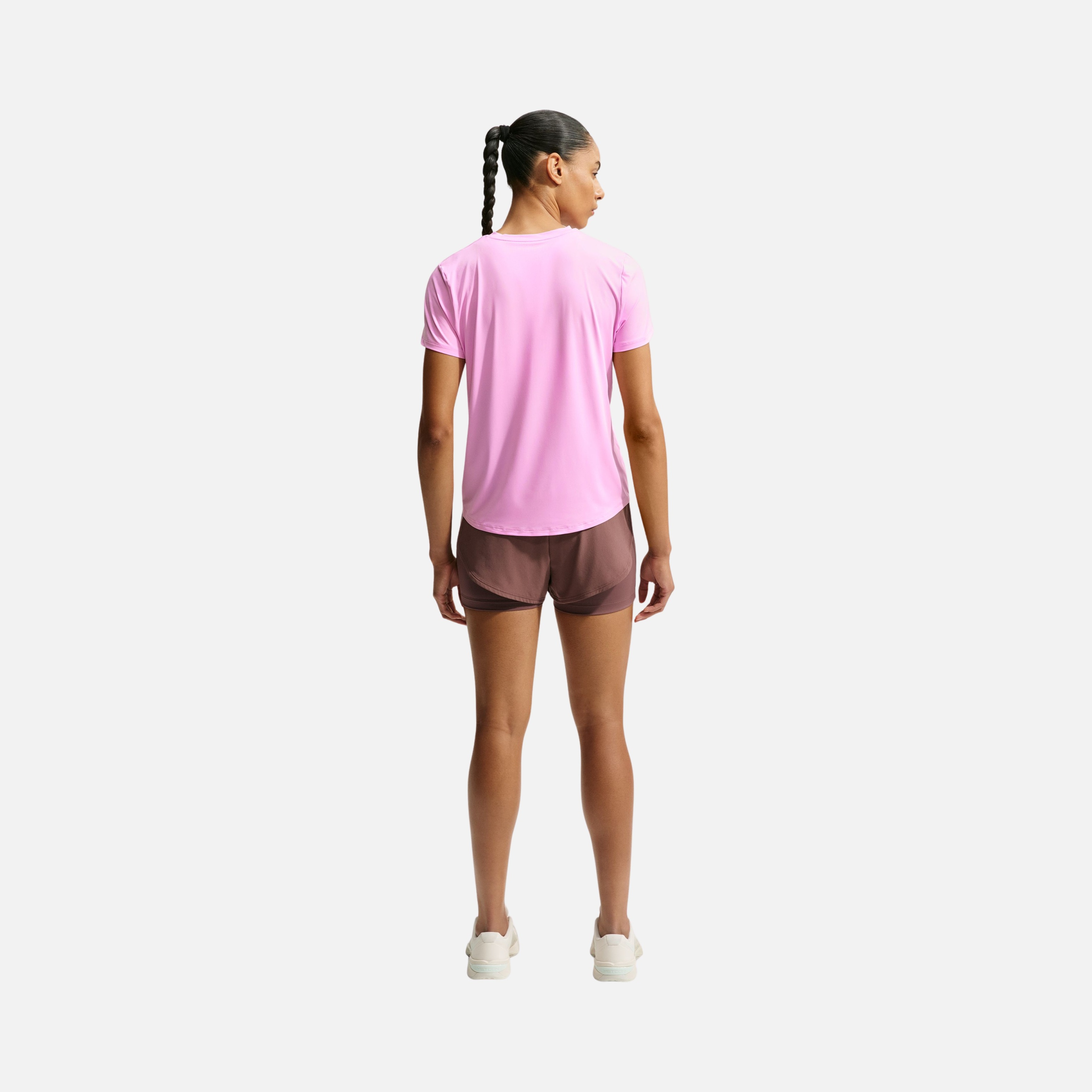 Nike One Classic Dri-Fit Short-Sleeve Training Kadın Tişört