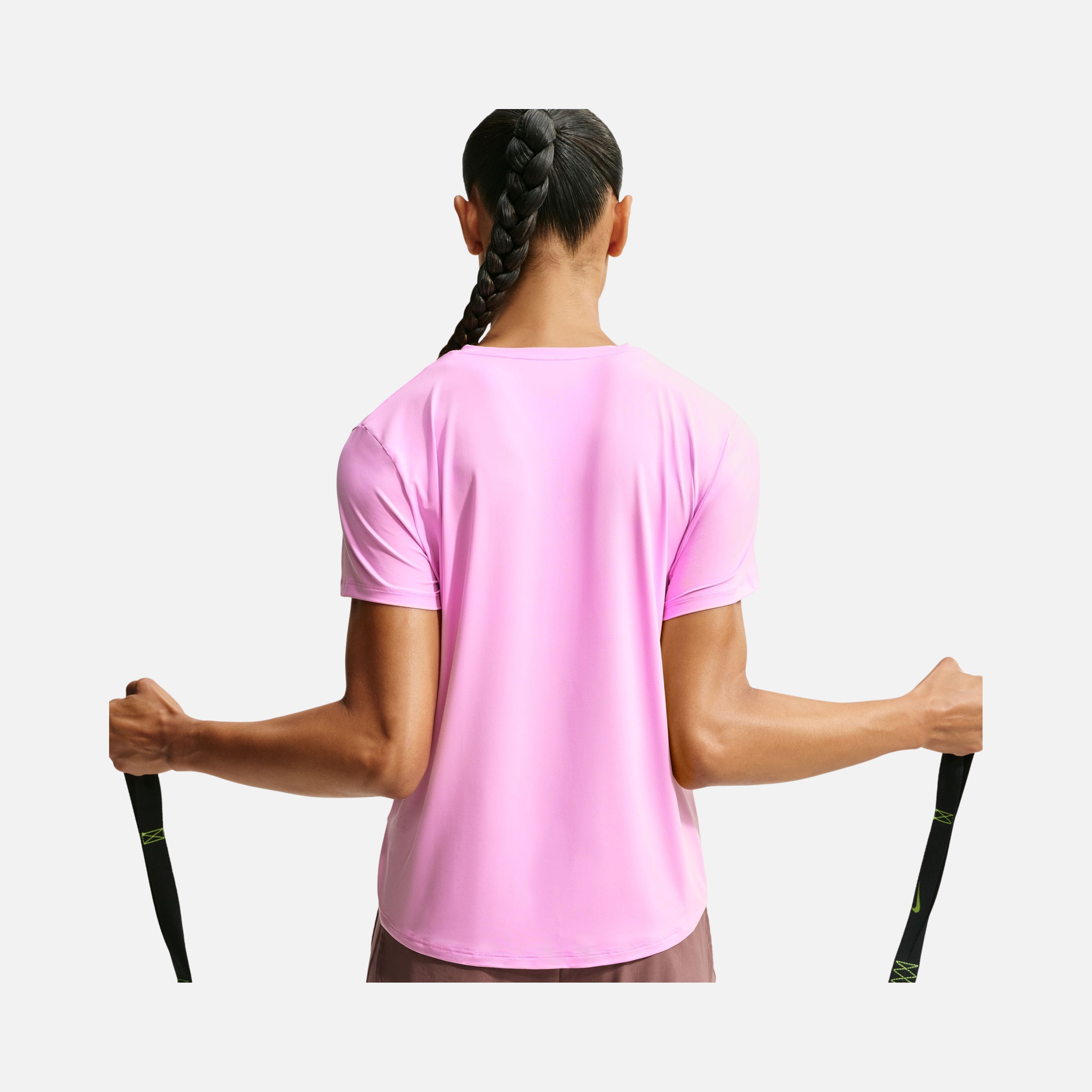 Nike One Classic Dri-Fit Short-Sleeve Training Kadın Tişört