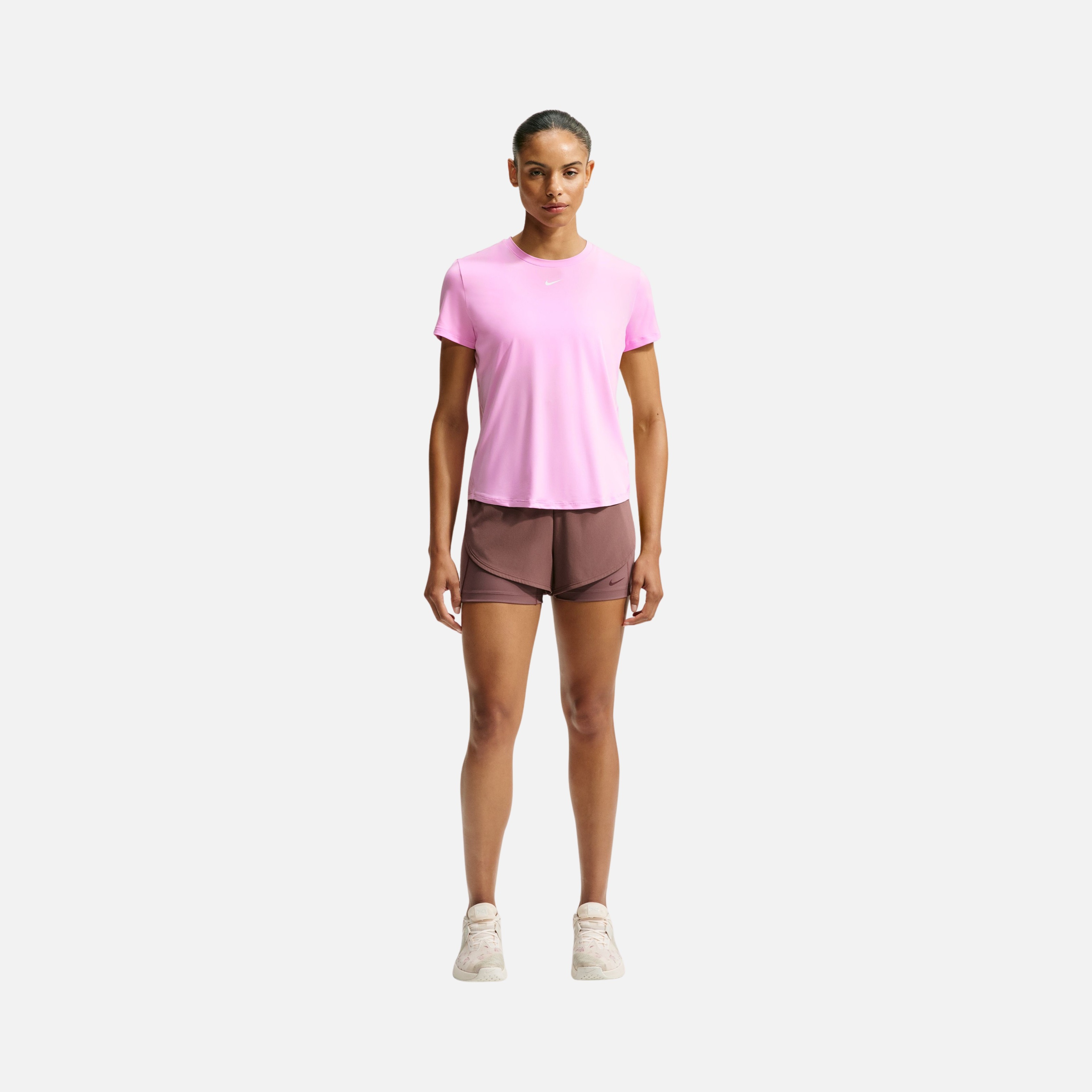 Nike One Classic Dri-Fit Short-Sleeve Training Kadın Tişört
