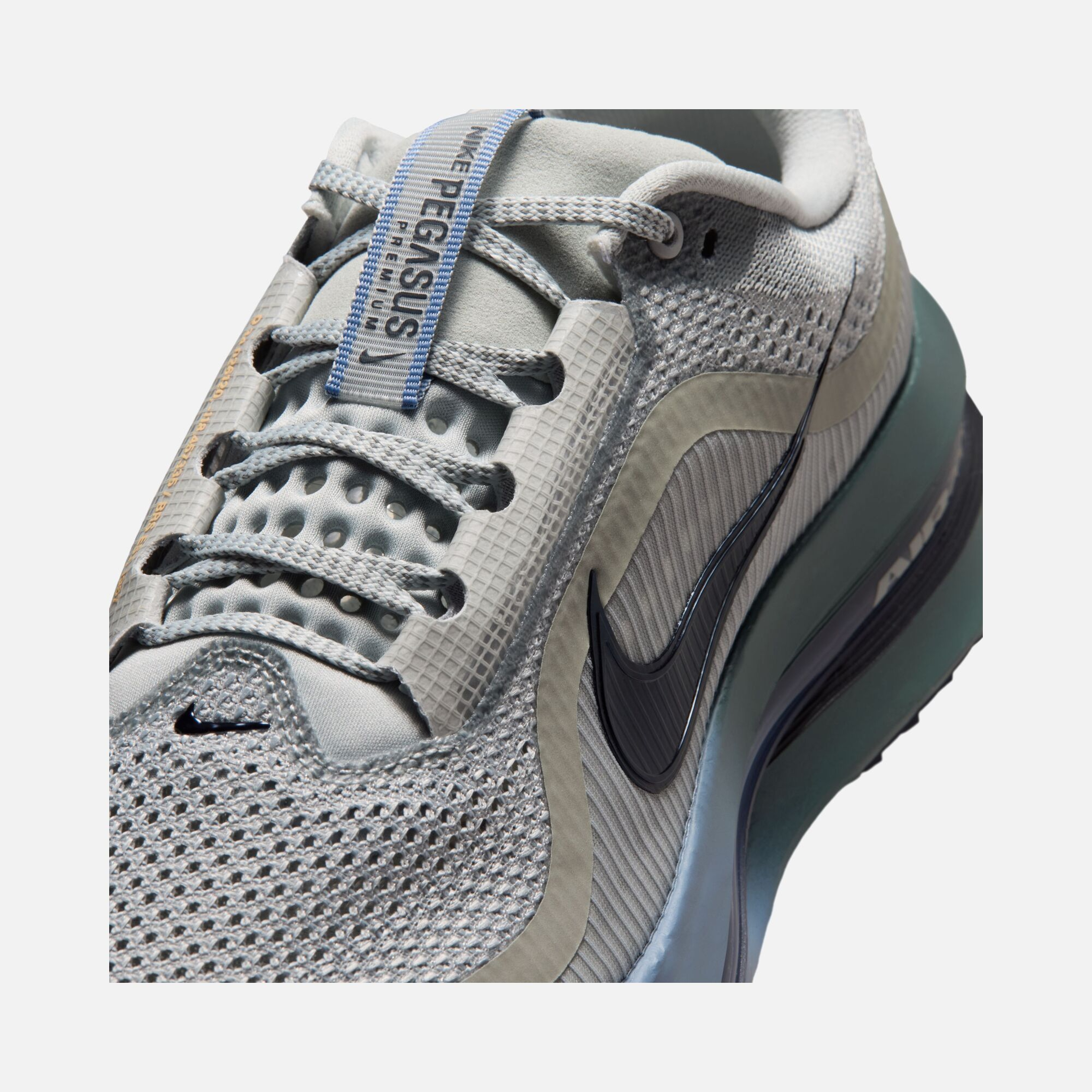 Nike Pegasus Premium Erkek Koşu Ayakkabısı