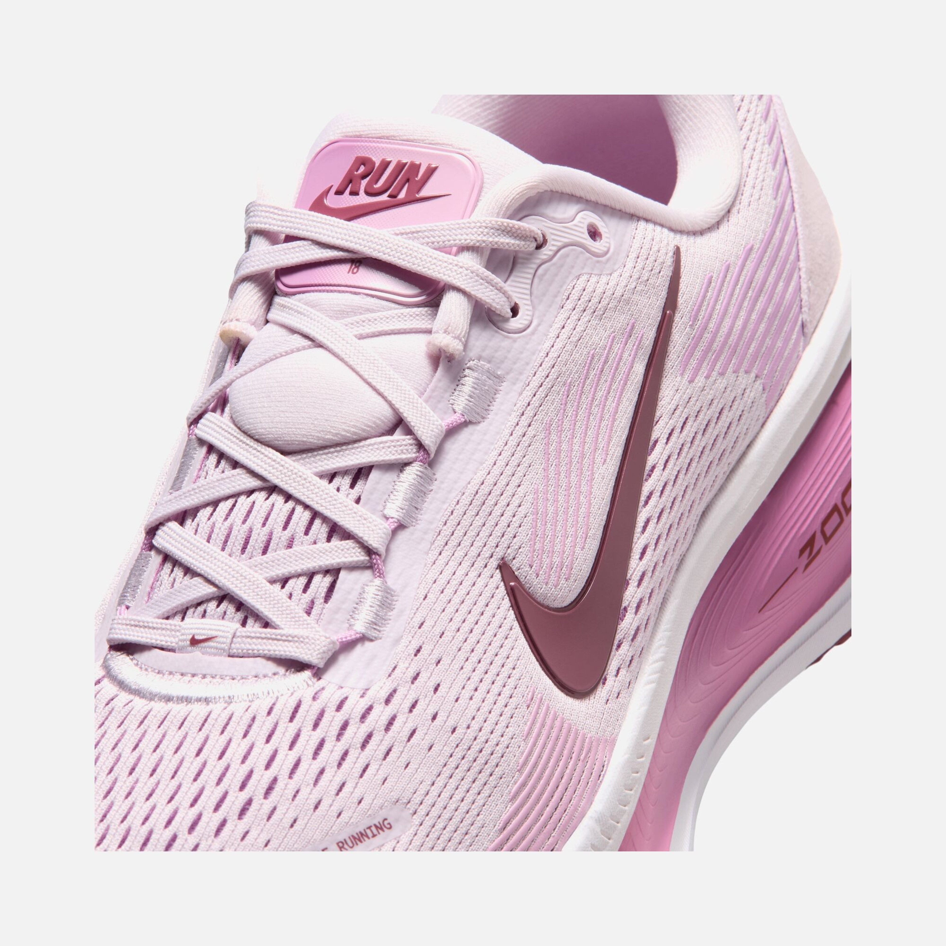 Nike Vomero 18 ZoomX Road Running Kadın Spor Ayakkabı