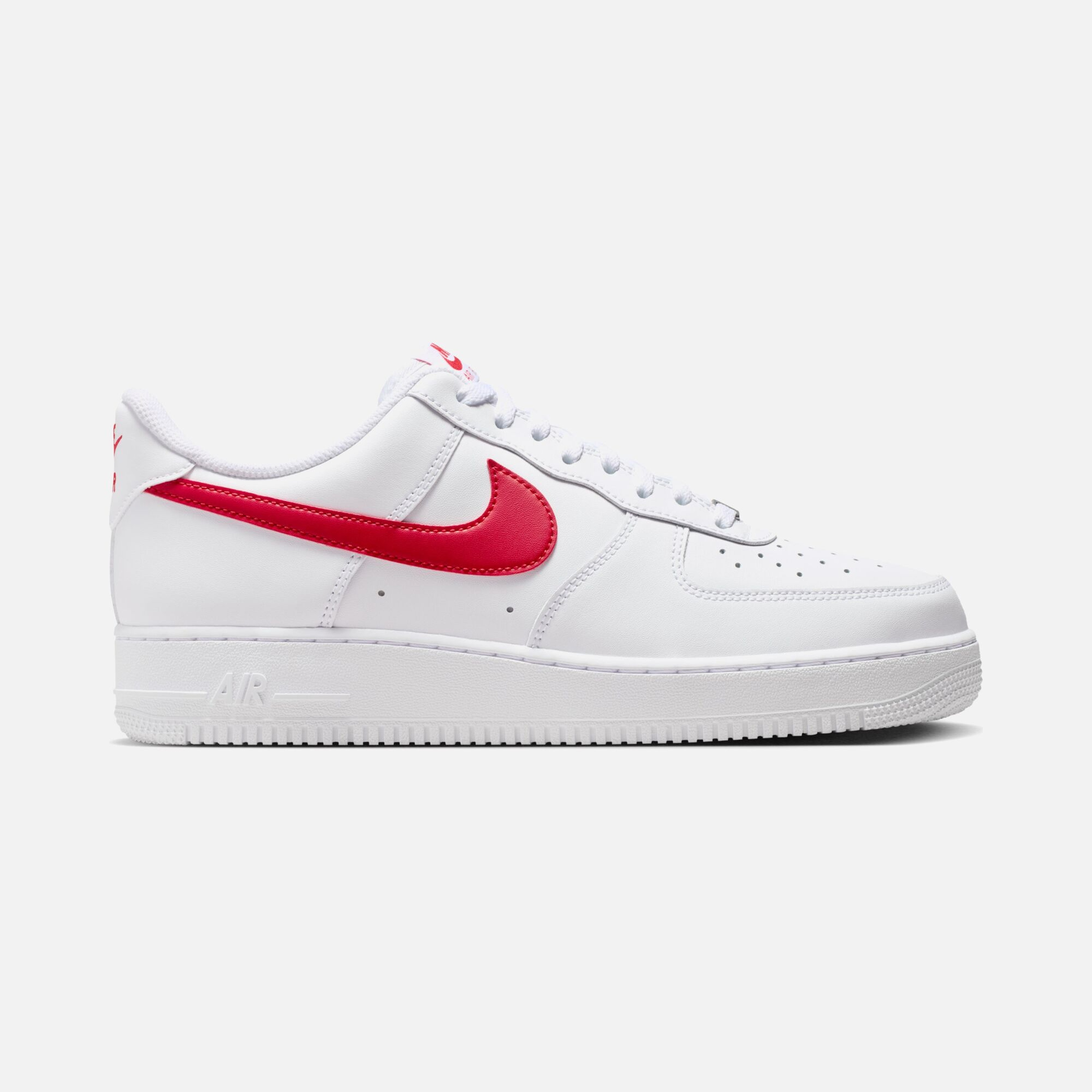 Nike Air Force 1 07 26 Erkek Spor Ayakkabı
