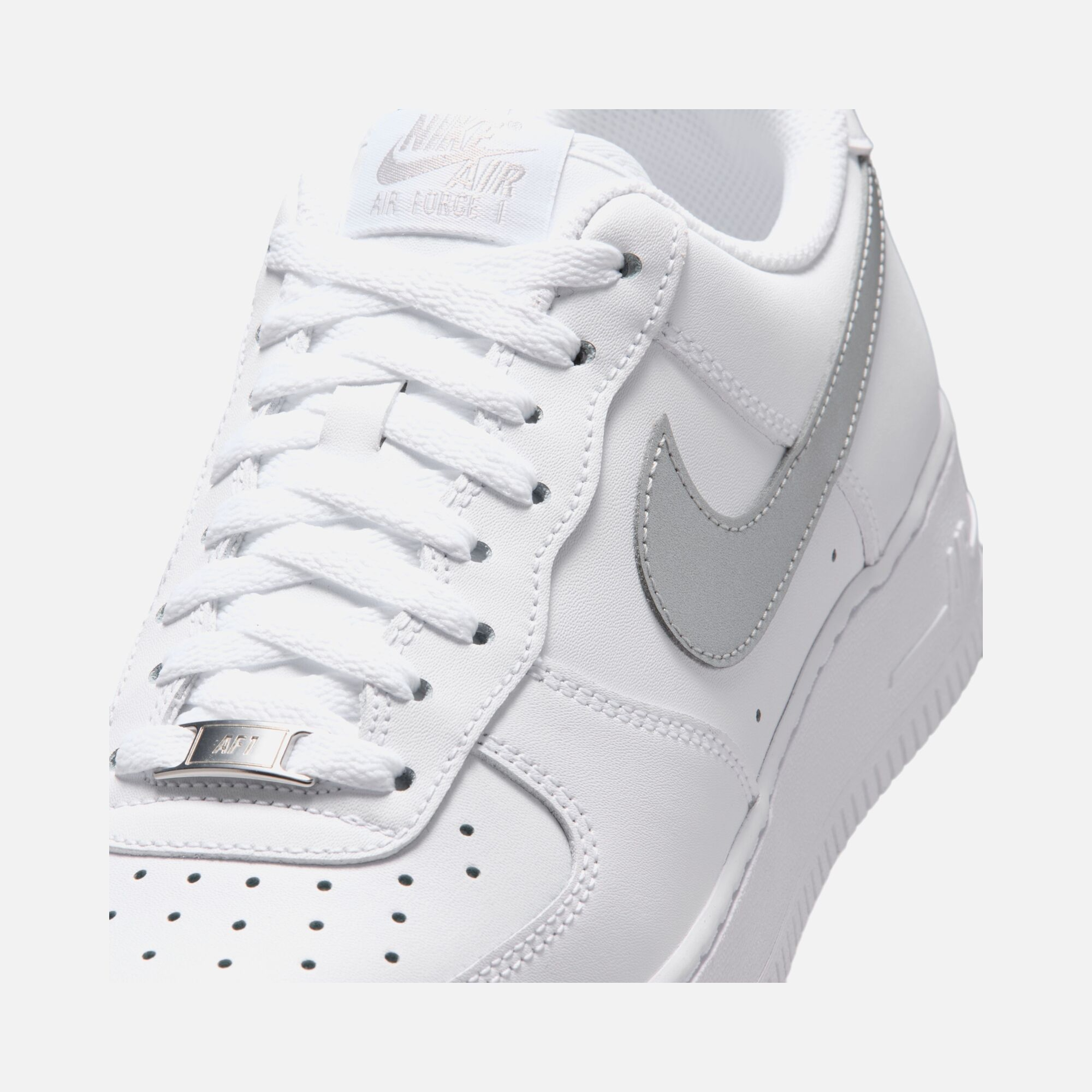 Nike Air Force 1 07 26 Erkek Spor Ayakkabı