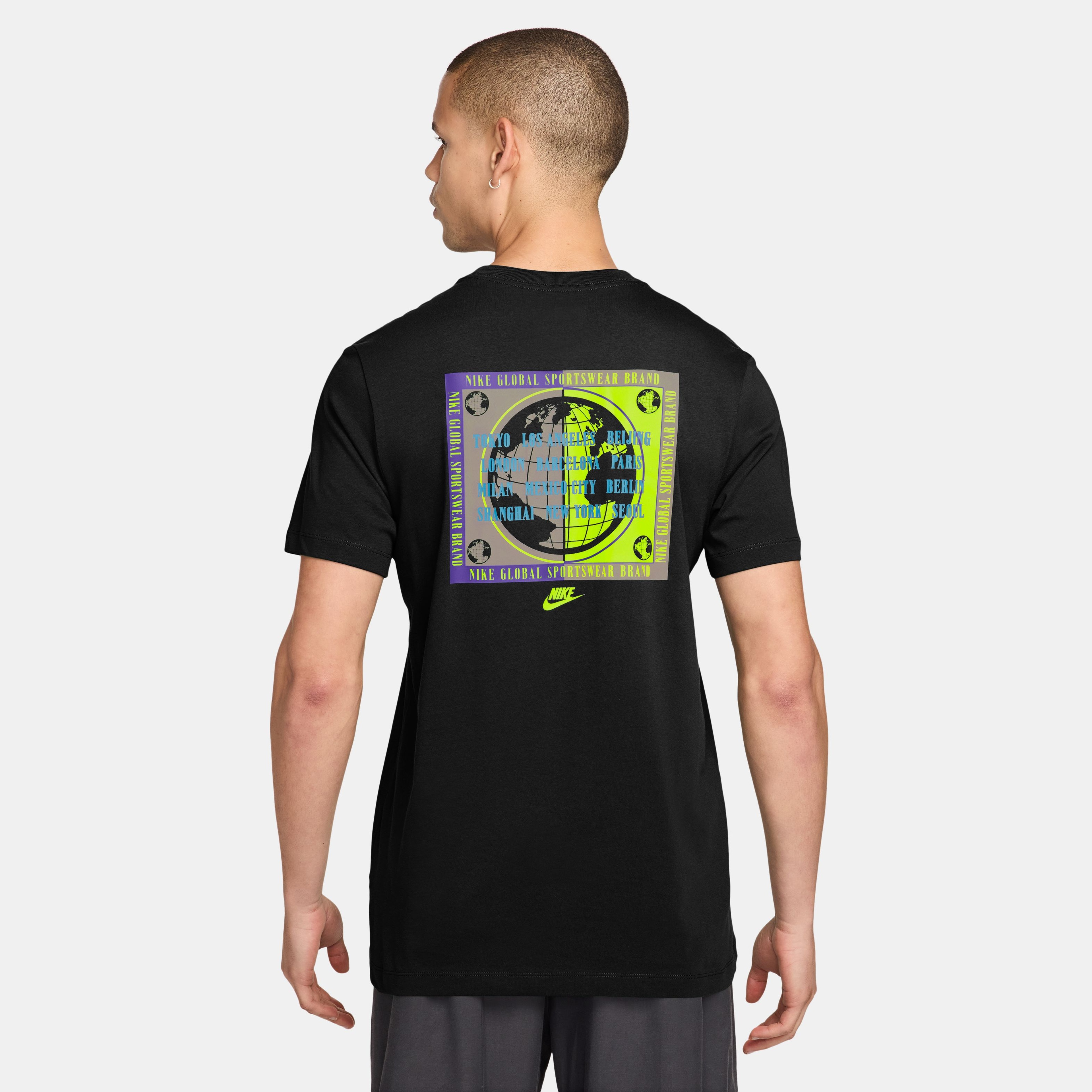Nike Nsw Std Globe Erkek Tişört