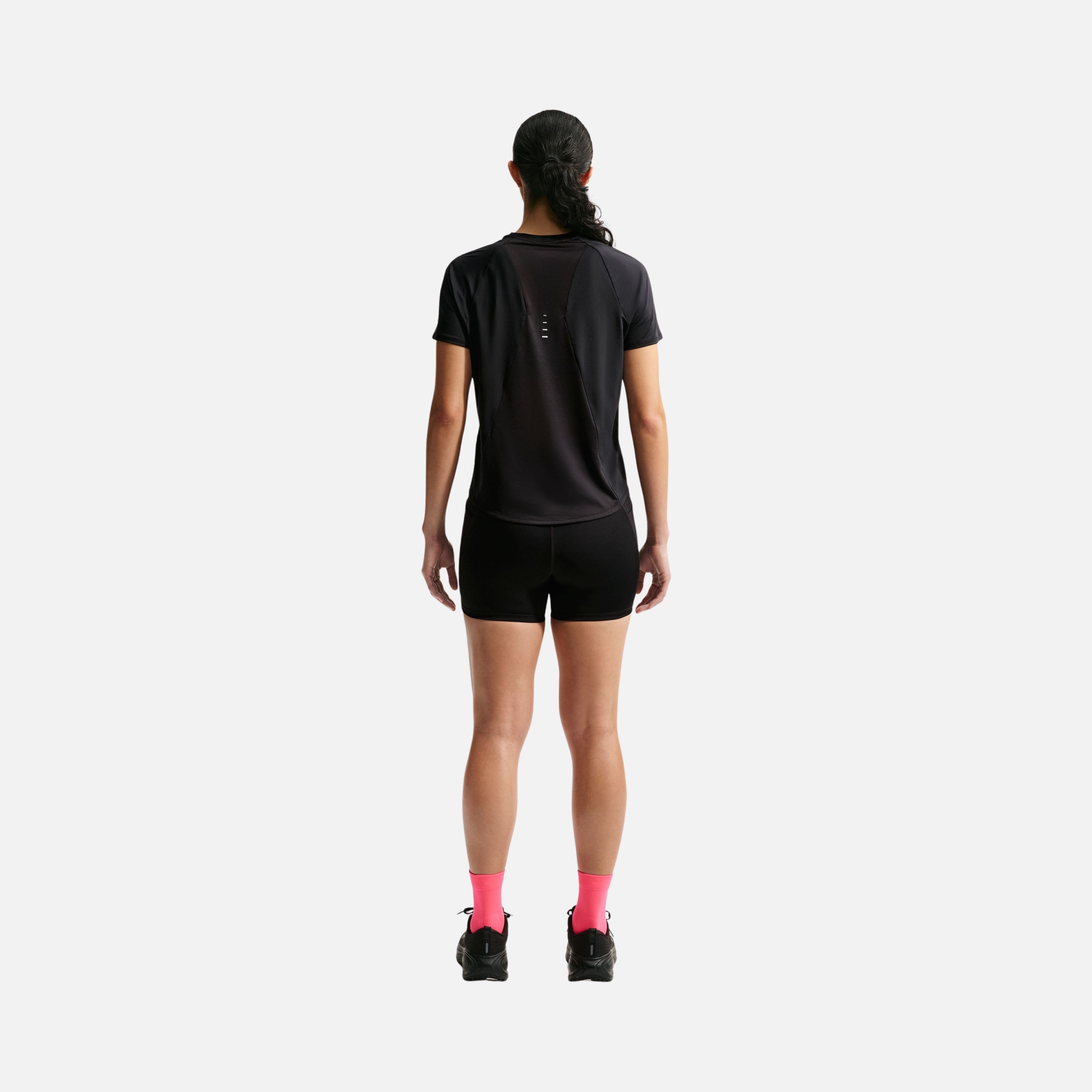 Nike Swift Dri-FIT Running Kadın Tişört
