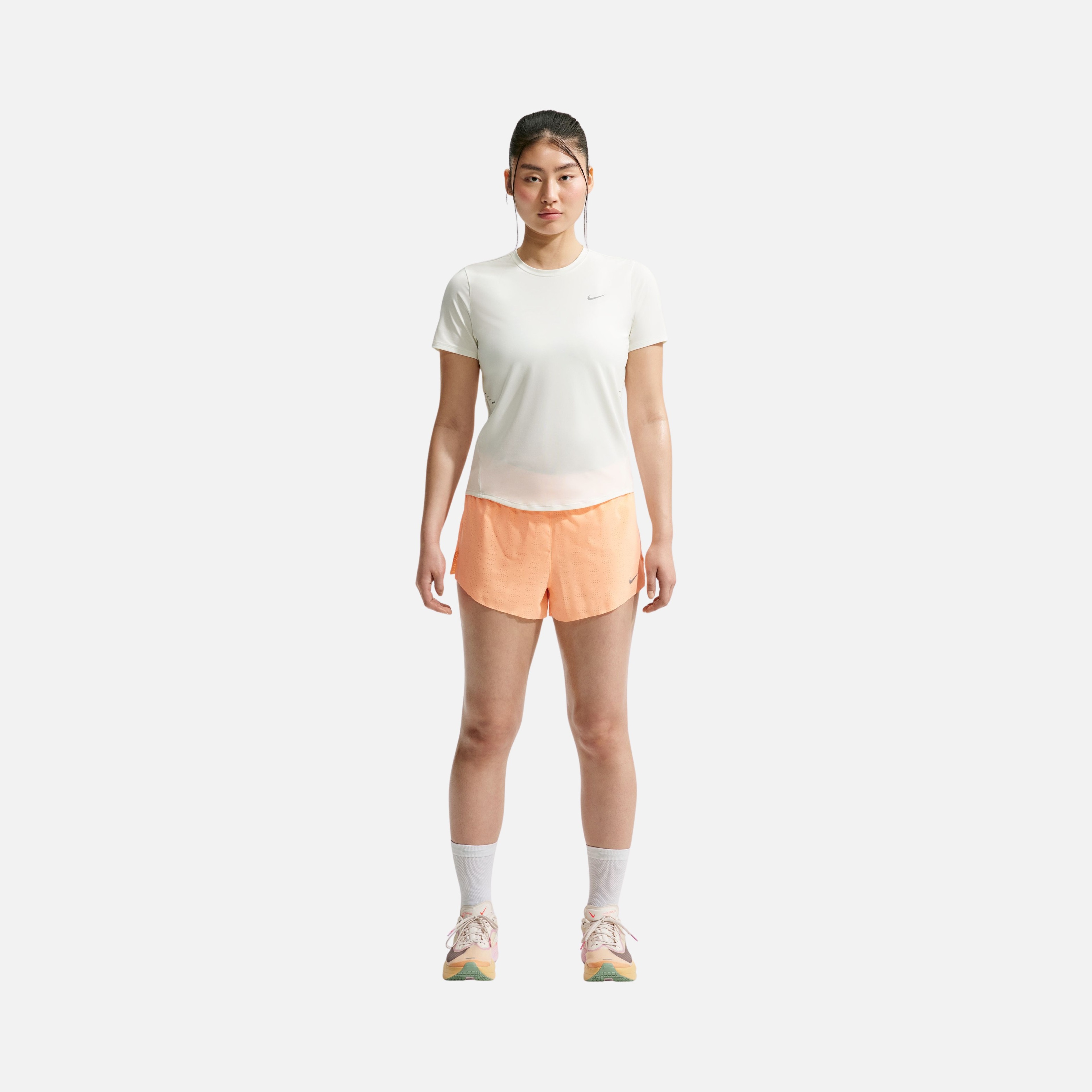 Nike Swift Dri-FIT Running Kadın Tişört