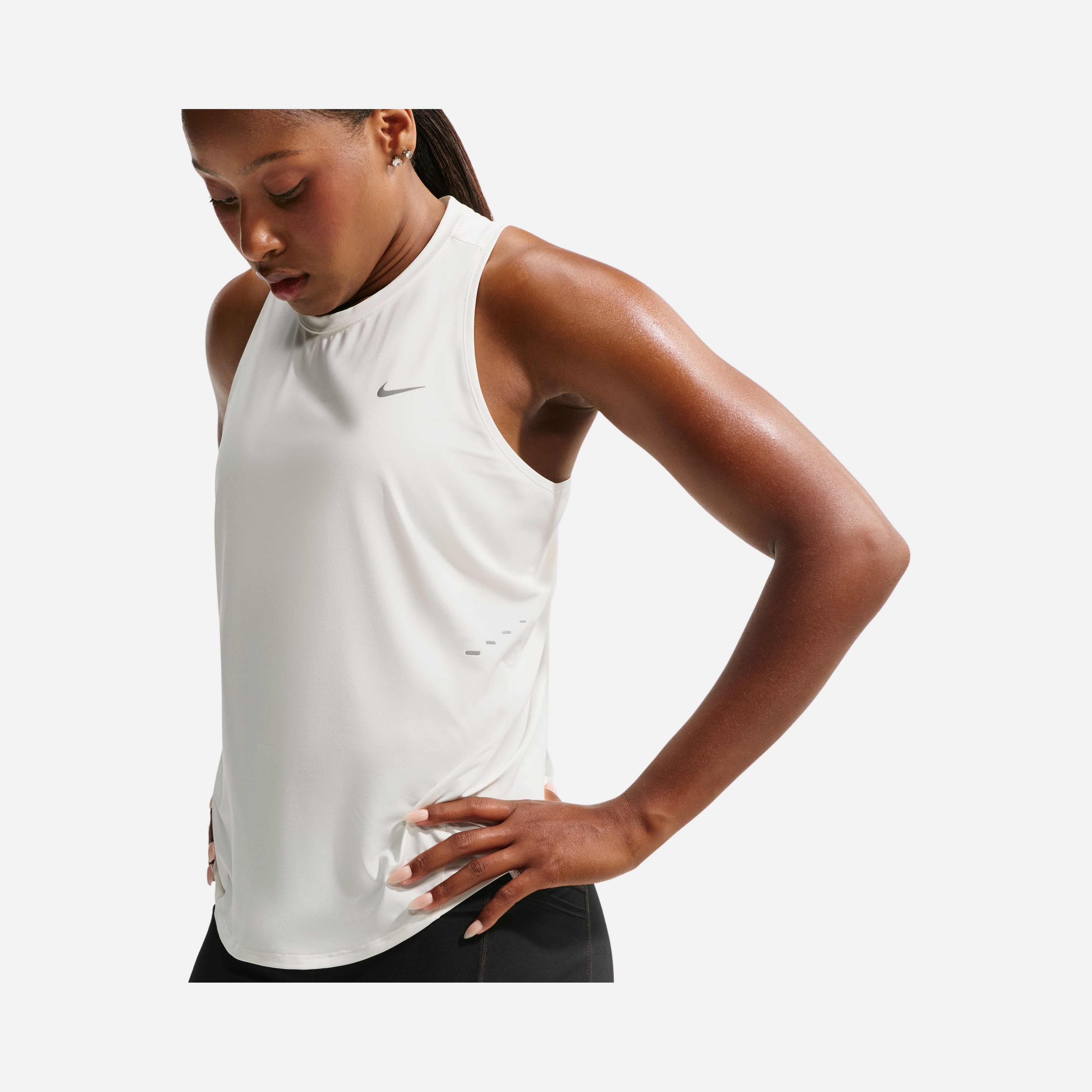 Nike Swift Dri-FIT Kadın Atlet