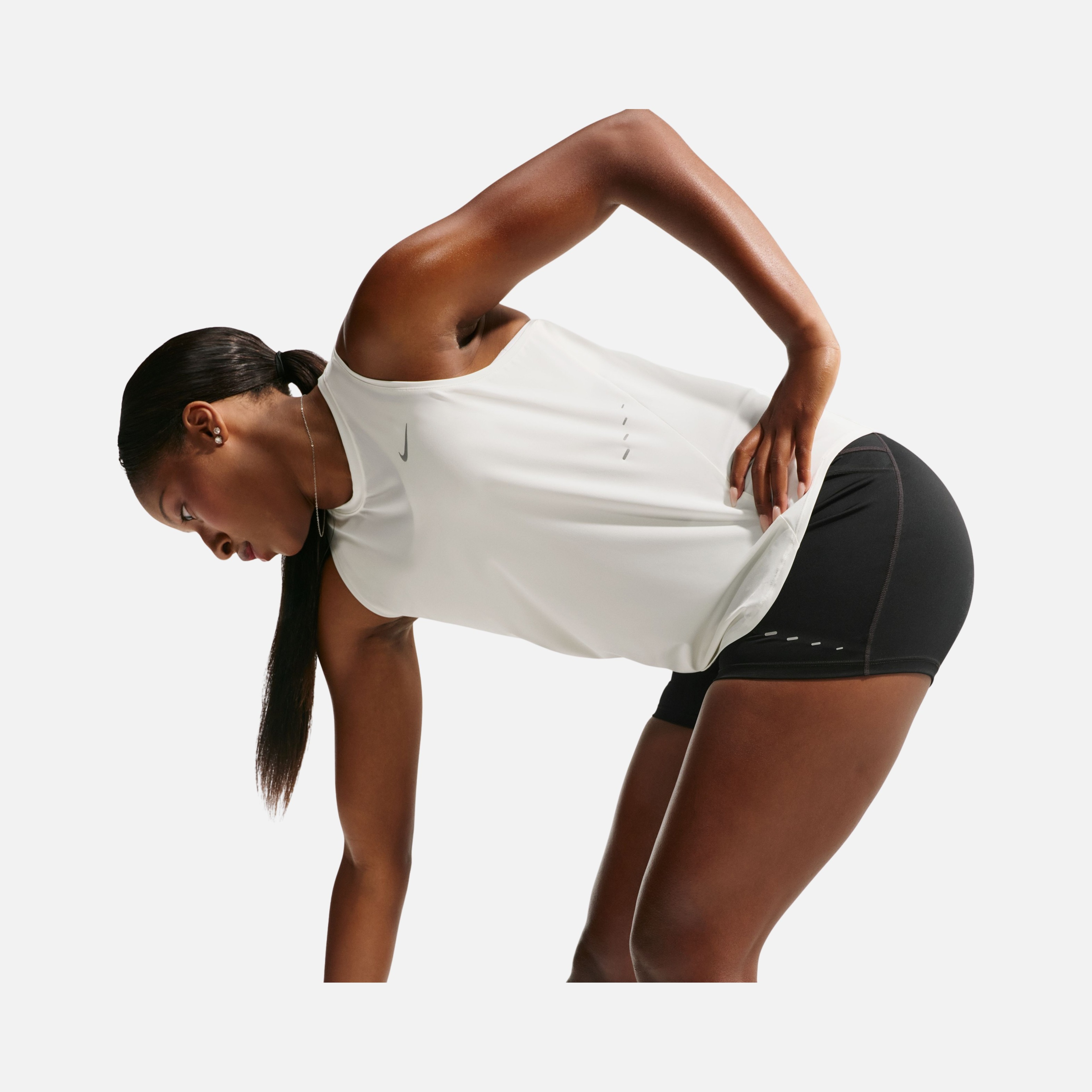 Nike Swift Dri-FIT Kadın Atlet