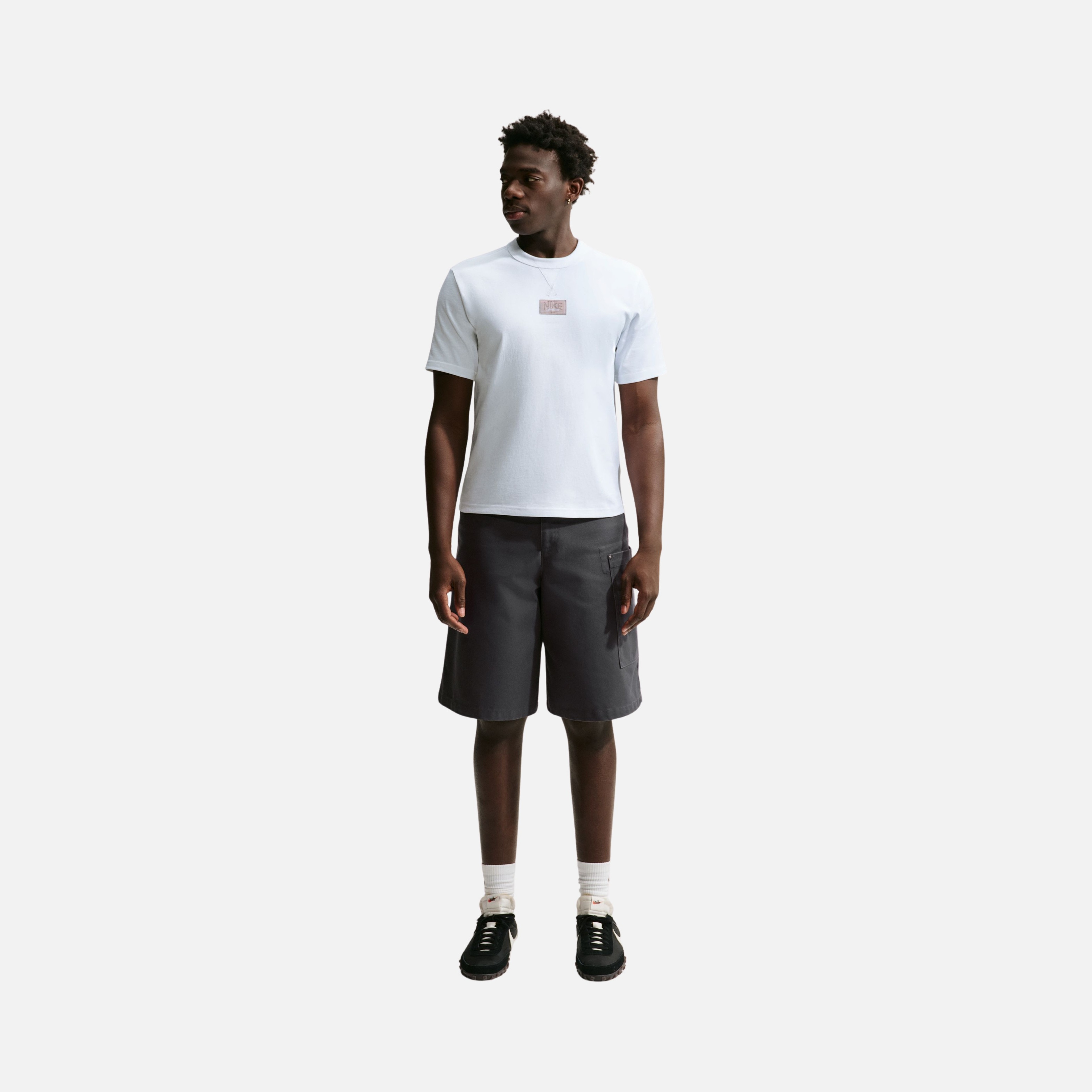 Nike Tailored Premium Patch Erkek Tişört