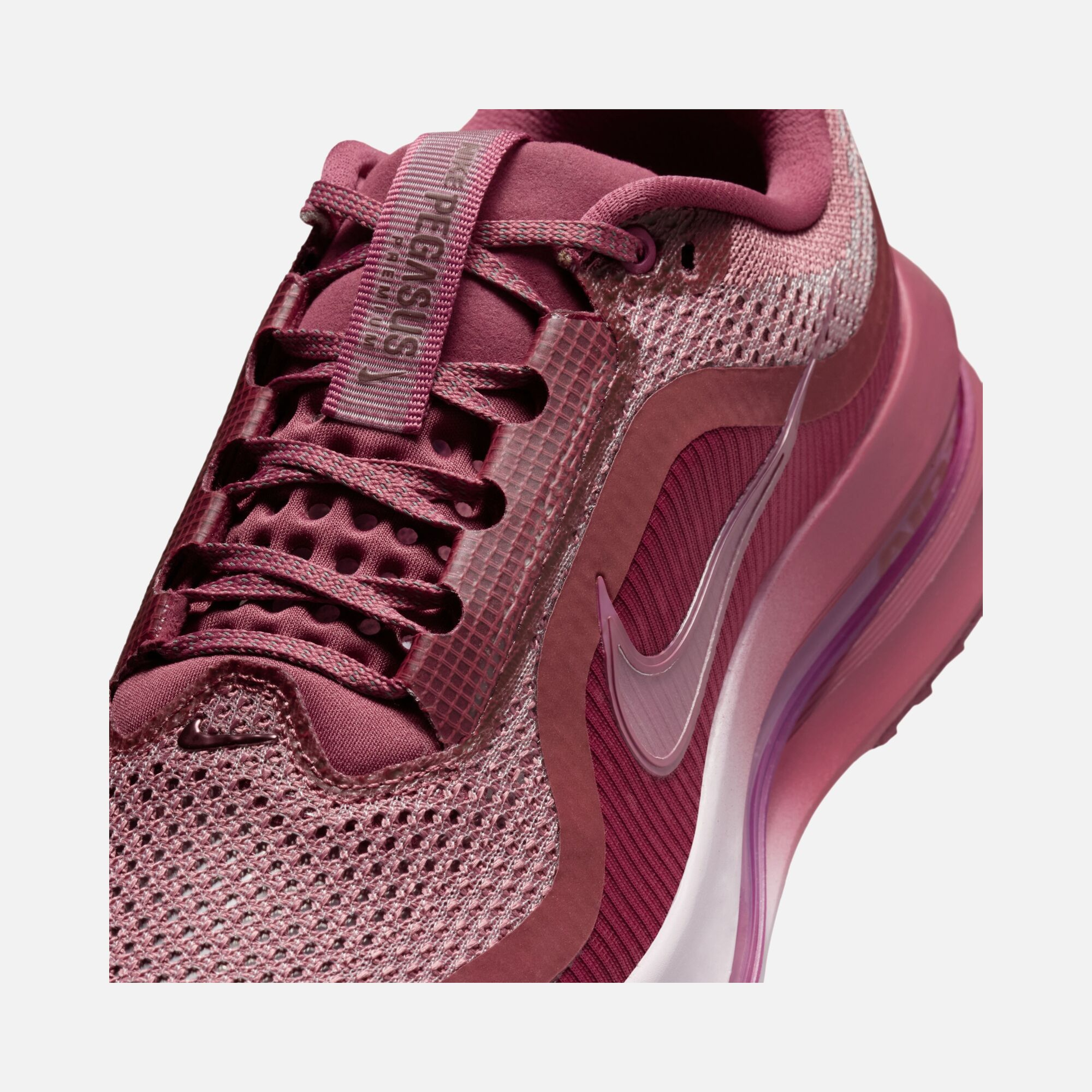 Nike Pegasus Premium Road Running Kadın Spor Ayakkabı