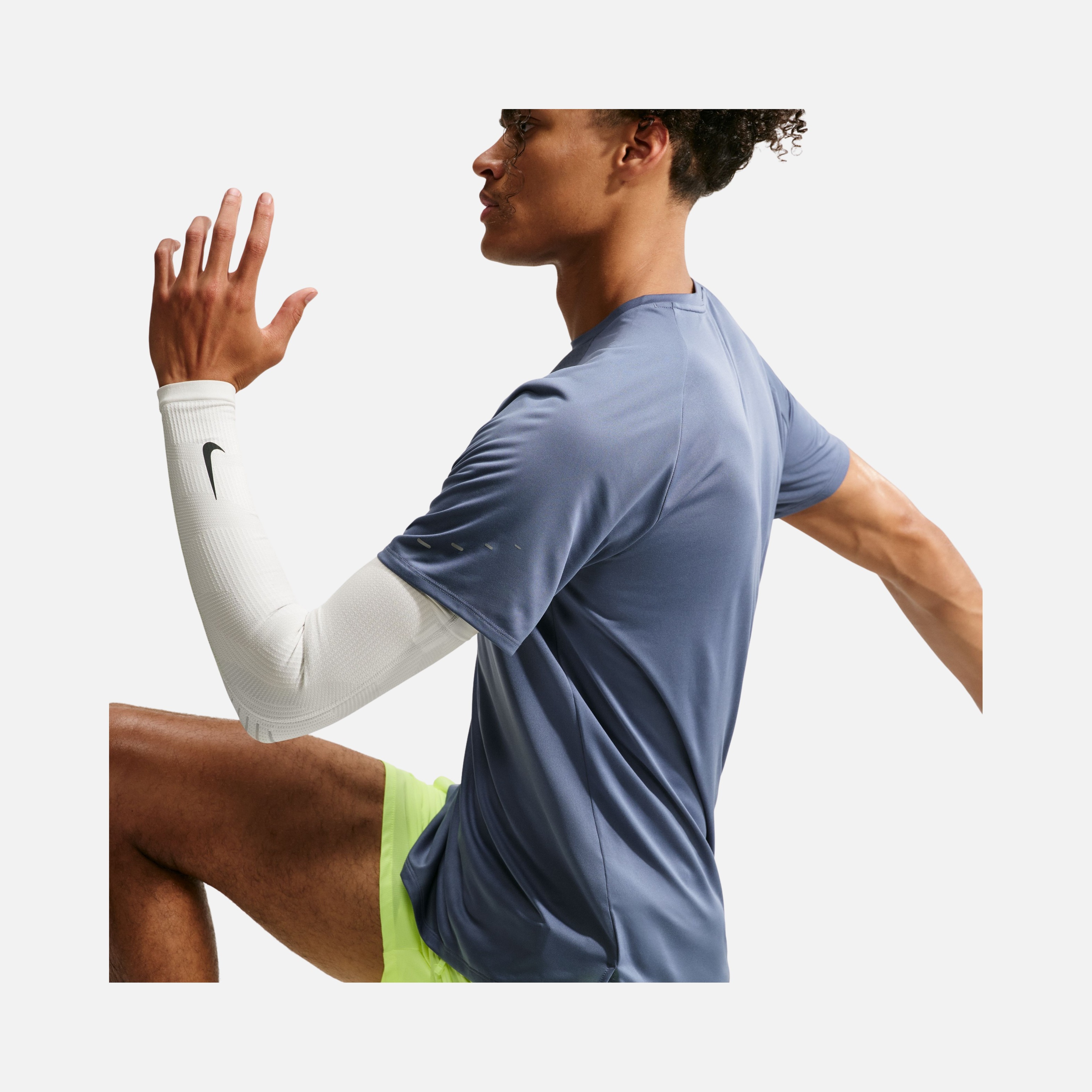Nike Dri-Fit ADV Stride Running Short-Sleeve Erkek Tişört