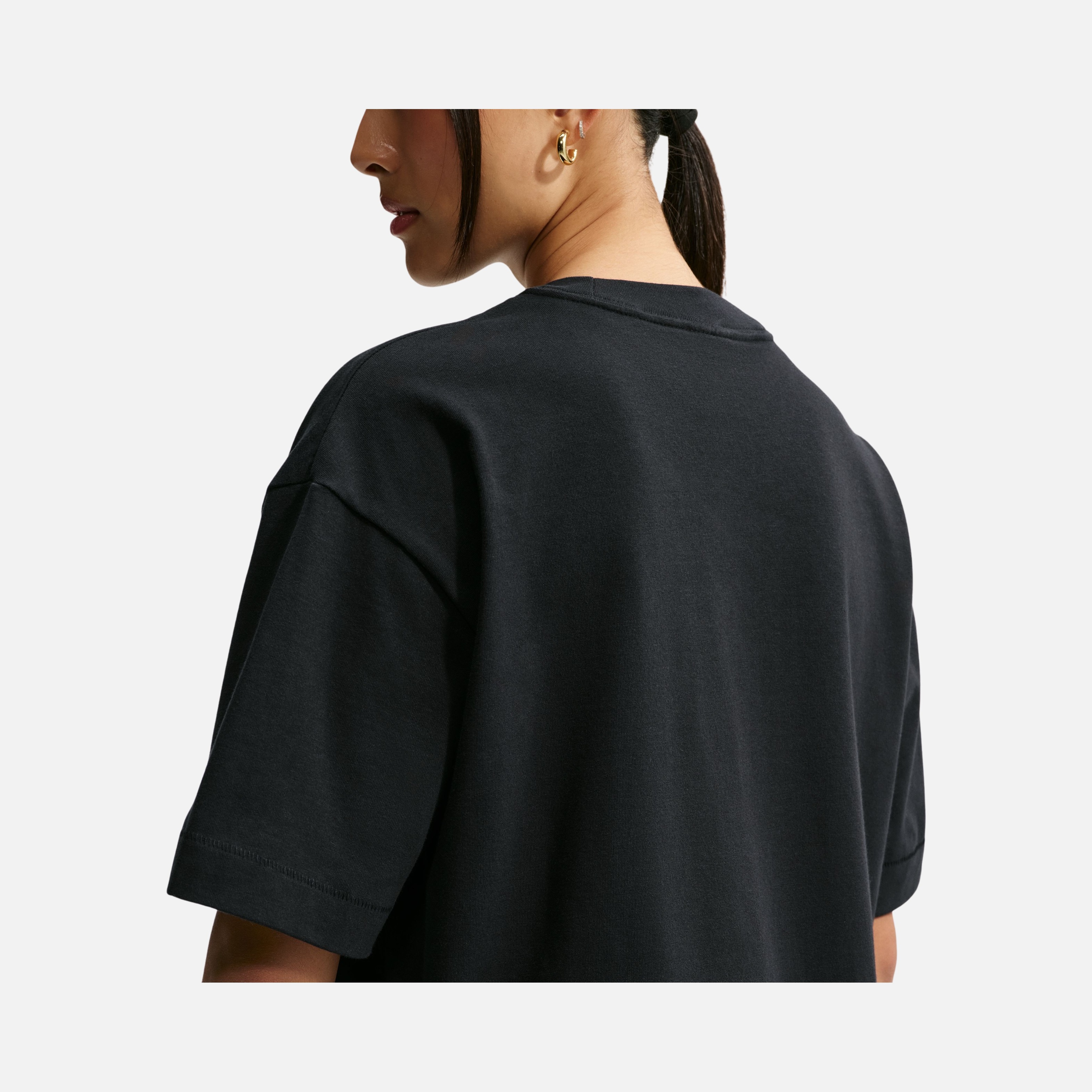 Nike Luxe Boxy Kadın Tişört