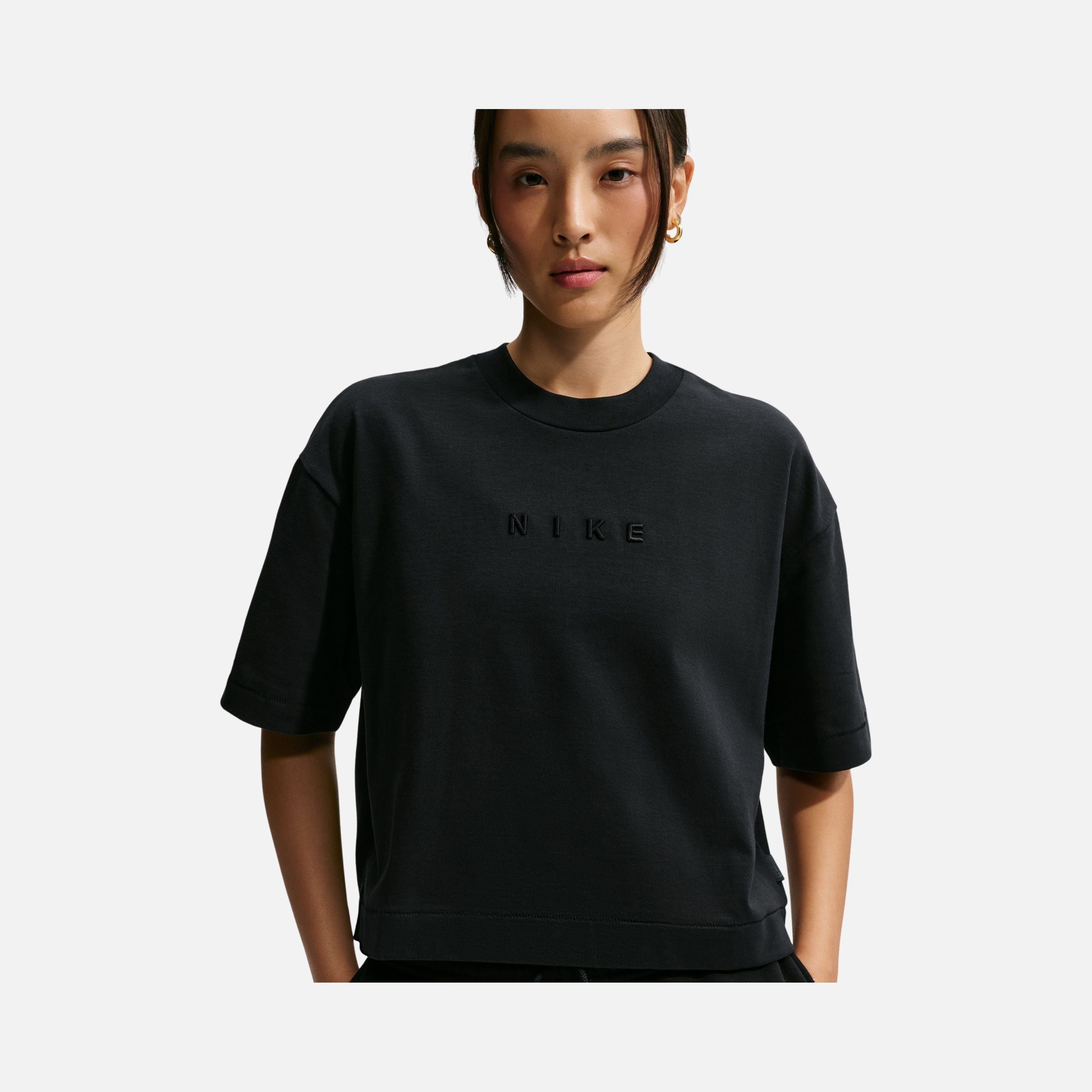 Nike Luxe Boxy Kadın Tişört