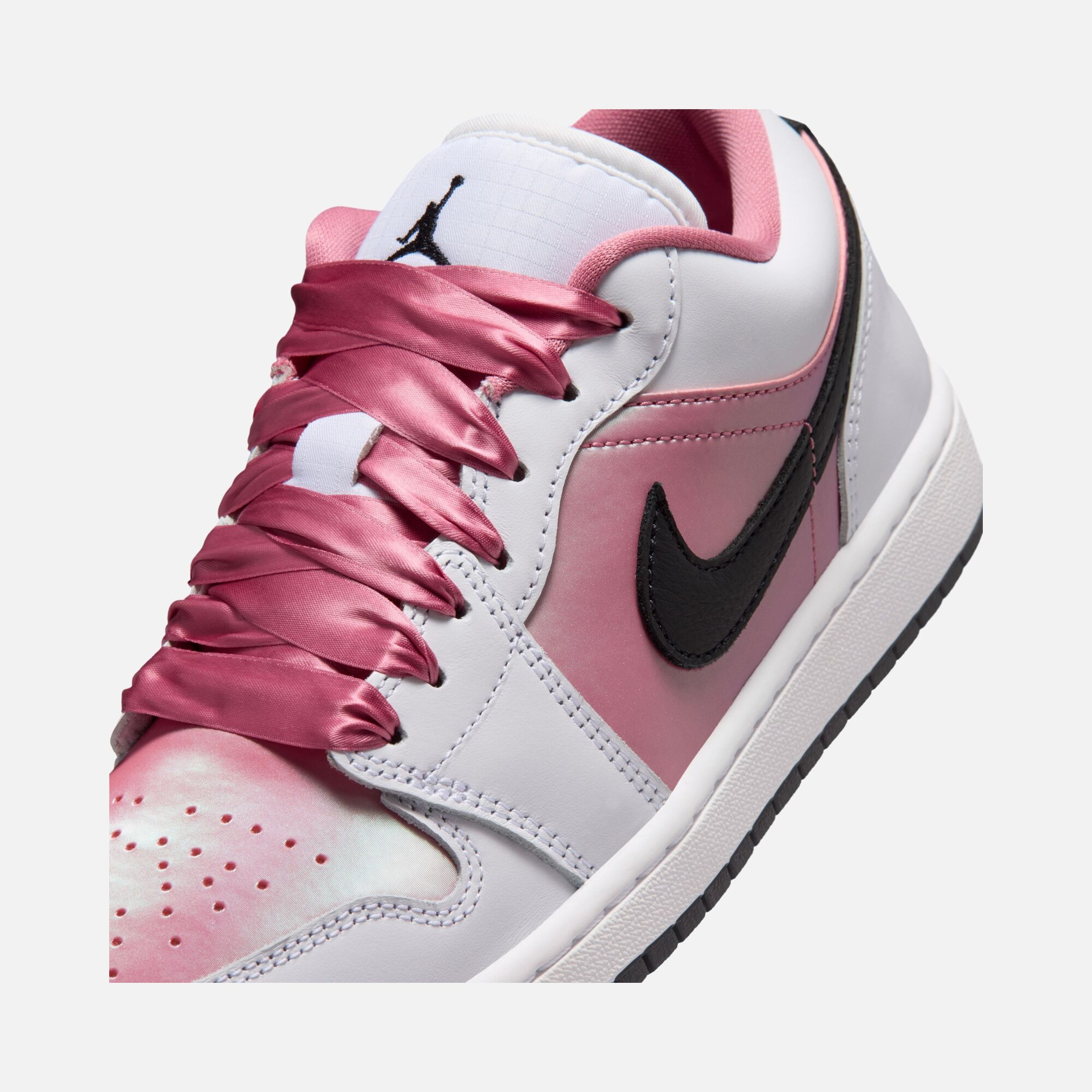 Nike Wmns Air Jordan 1 Low SE Kadın Spor Ayakkabı