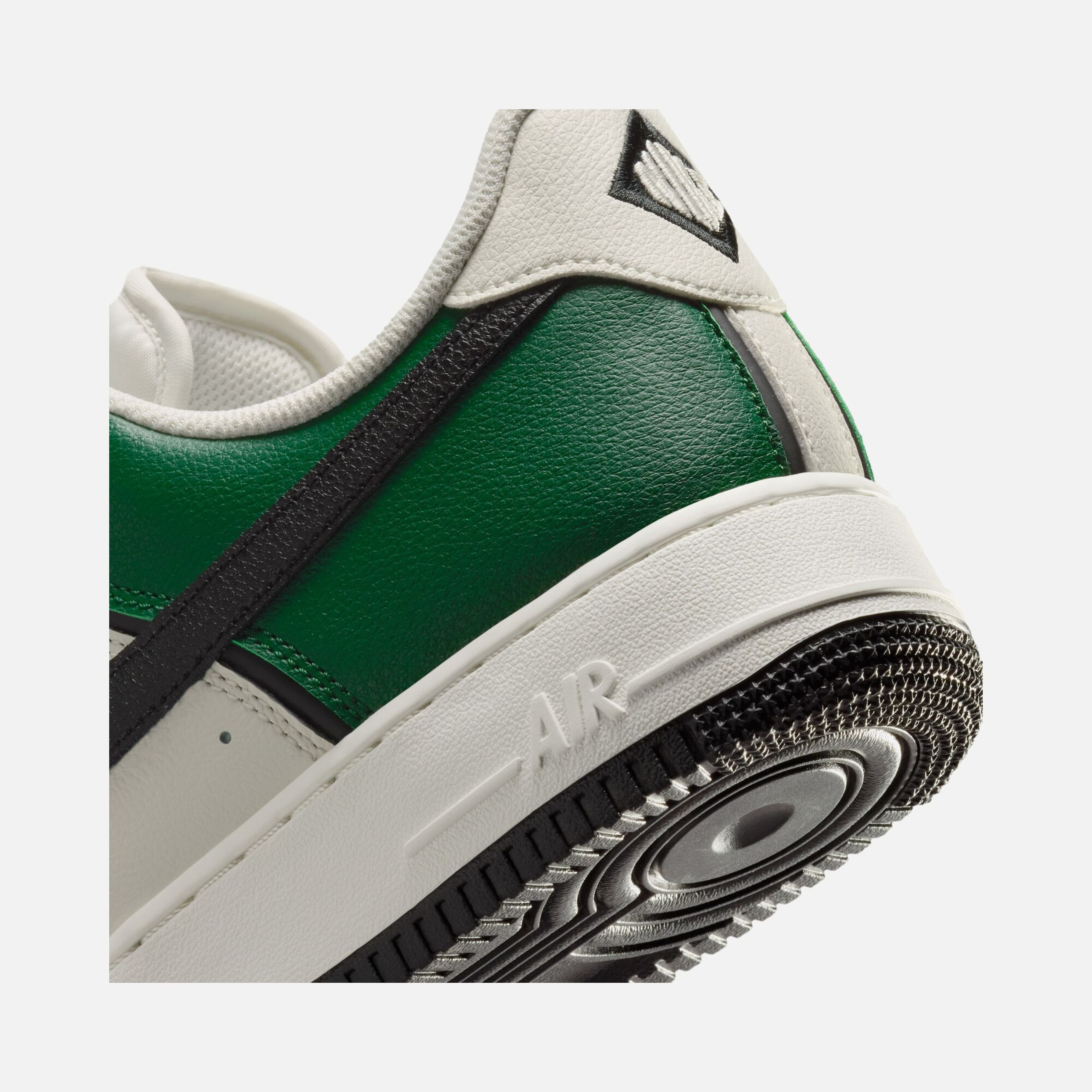 Nike Air Force 1 '07 Lv8 Sport Erkek Spor Ayakkabı