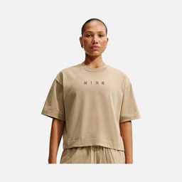 Nike Luxe Boxy Kadın Tişört