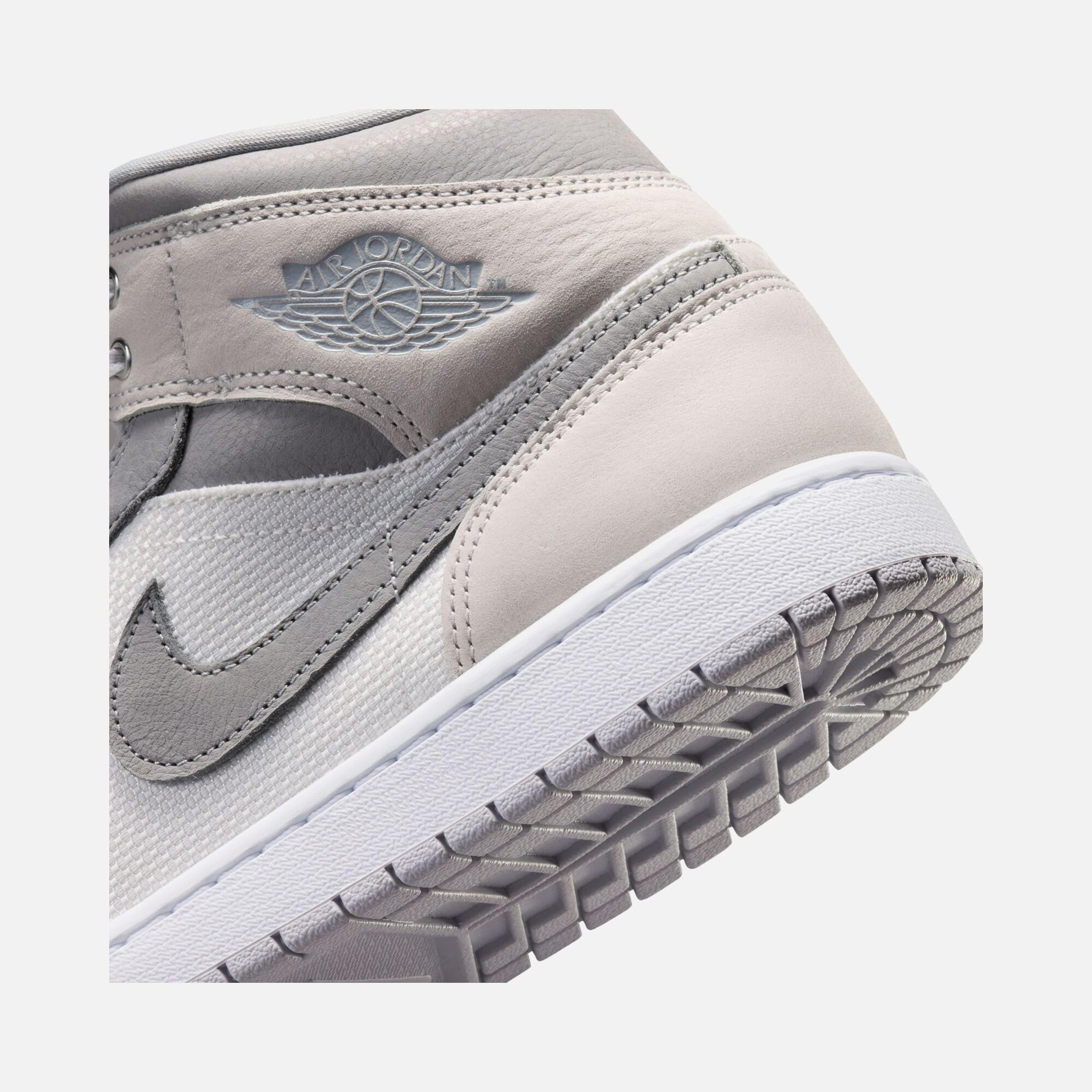 Nike Air Jordan 1 Mid SE "Summit White" Erkek Spor Ayakkabı