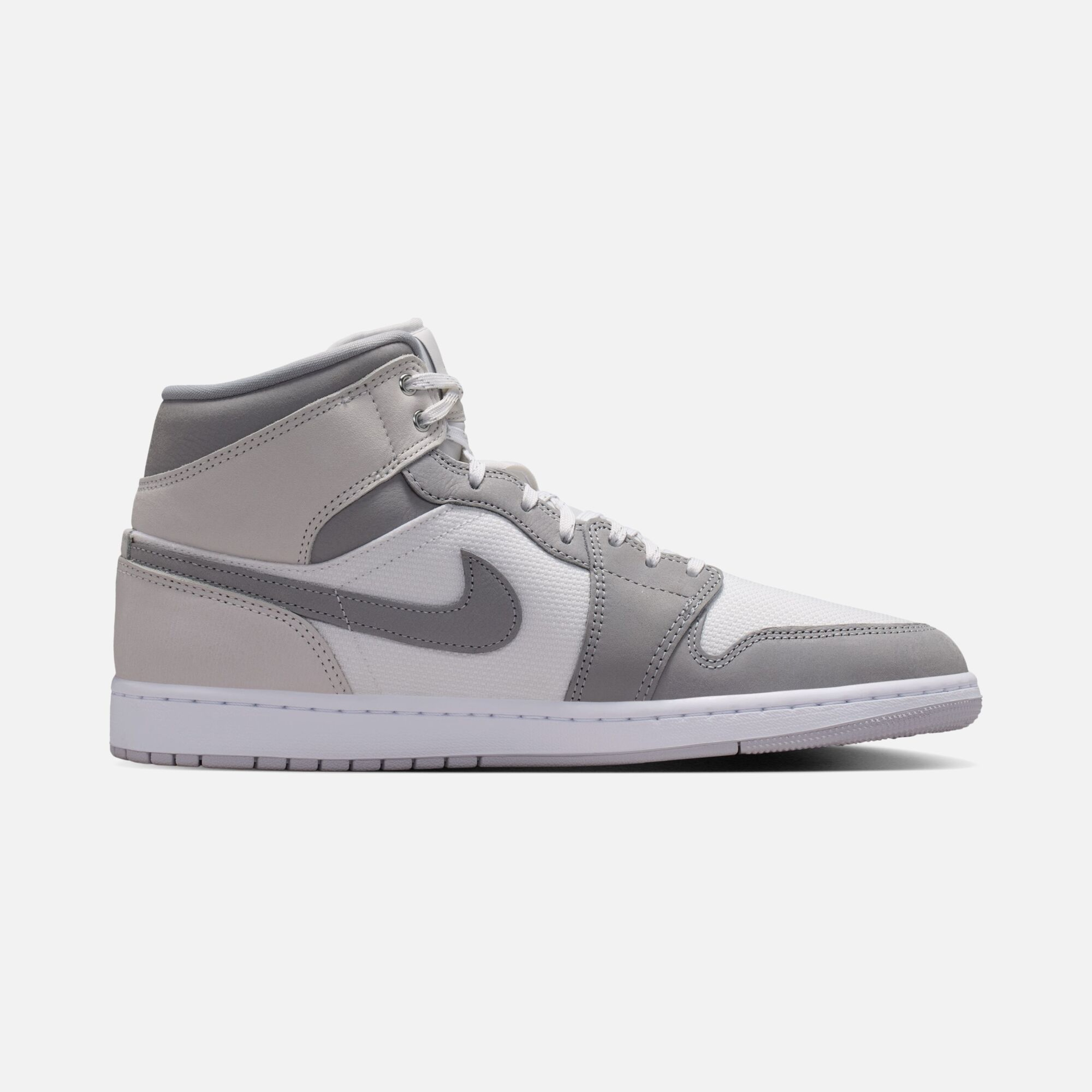 Nike Air Jordan 1 Mid SE "Summit White" Erkek Spor Ayakkabı