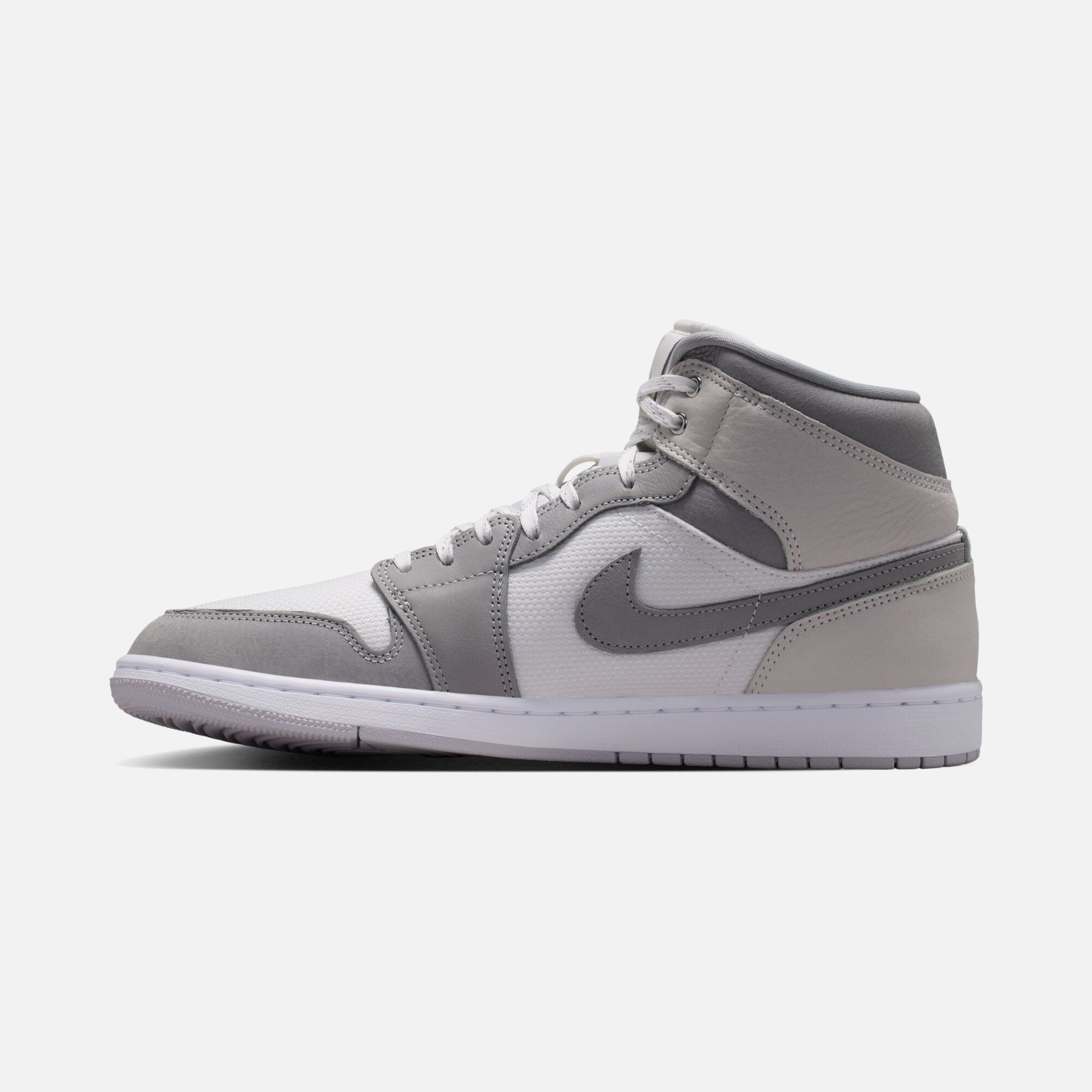 Nike Air Jordan 1 Mid SE "Summit White" Erkek Spor Ayakkabı