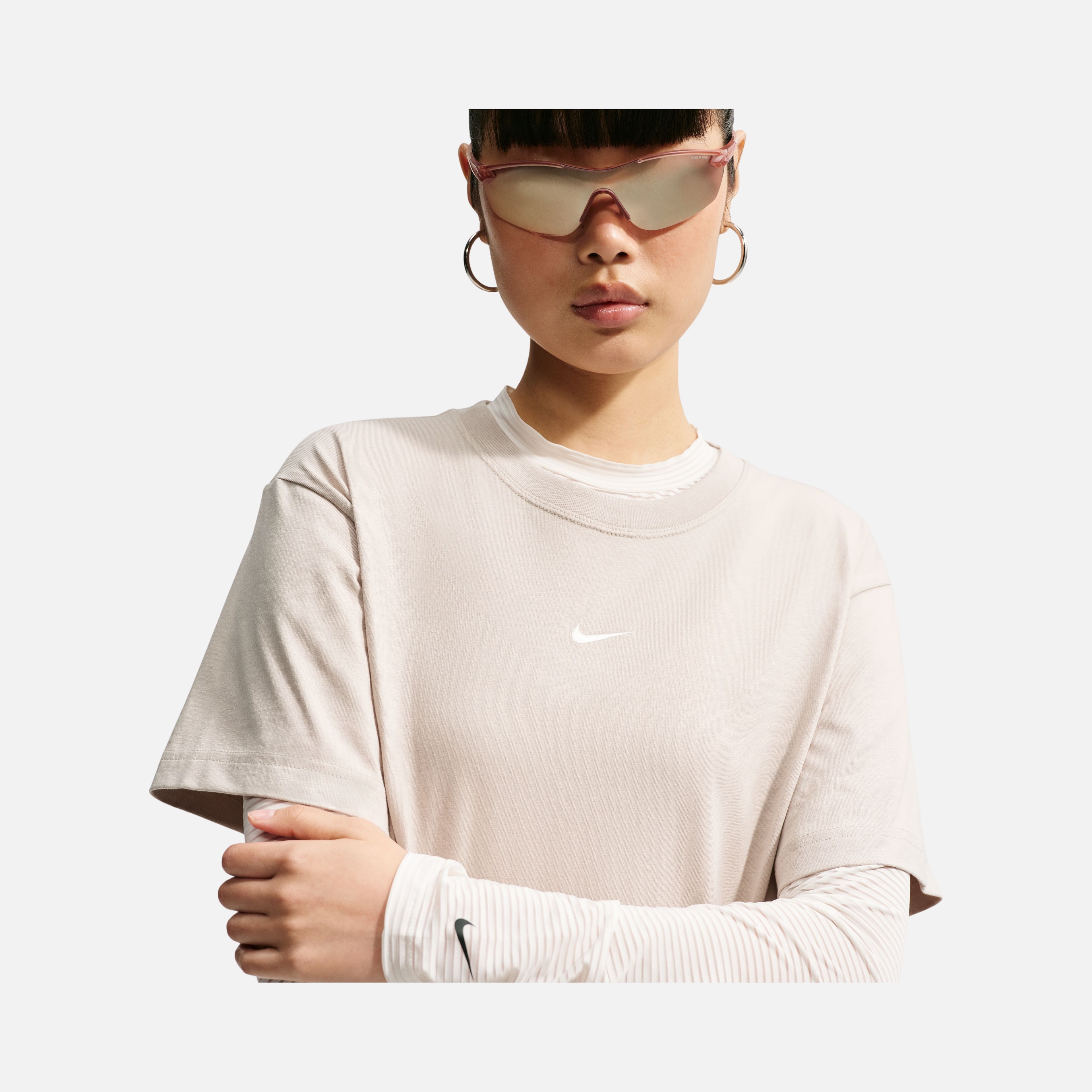 Nike Sportswear Classic Kadın Tişört