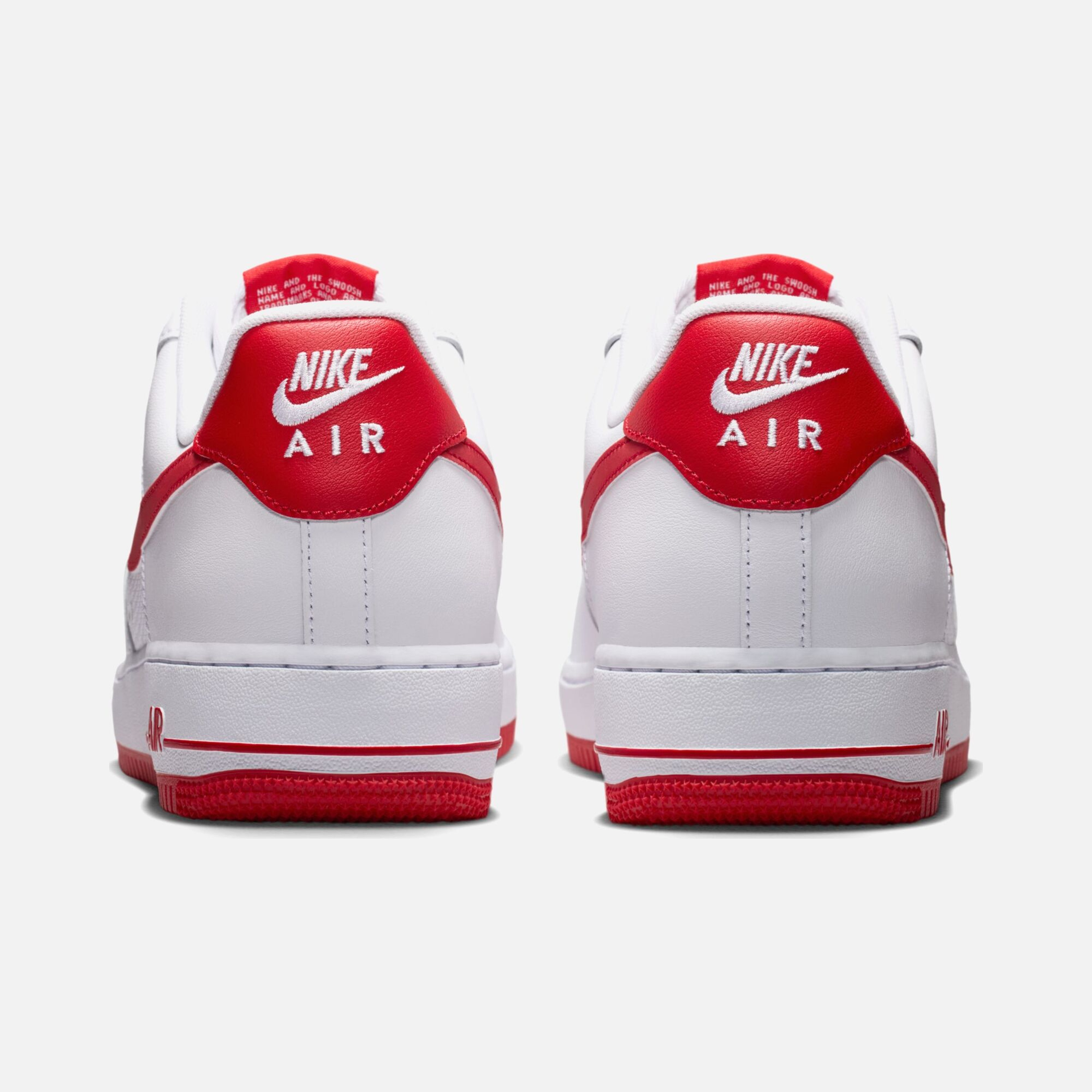 Nike Air Force 1  07 Lv8 Erkek Spor Ayakkabı
