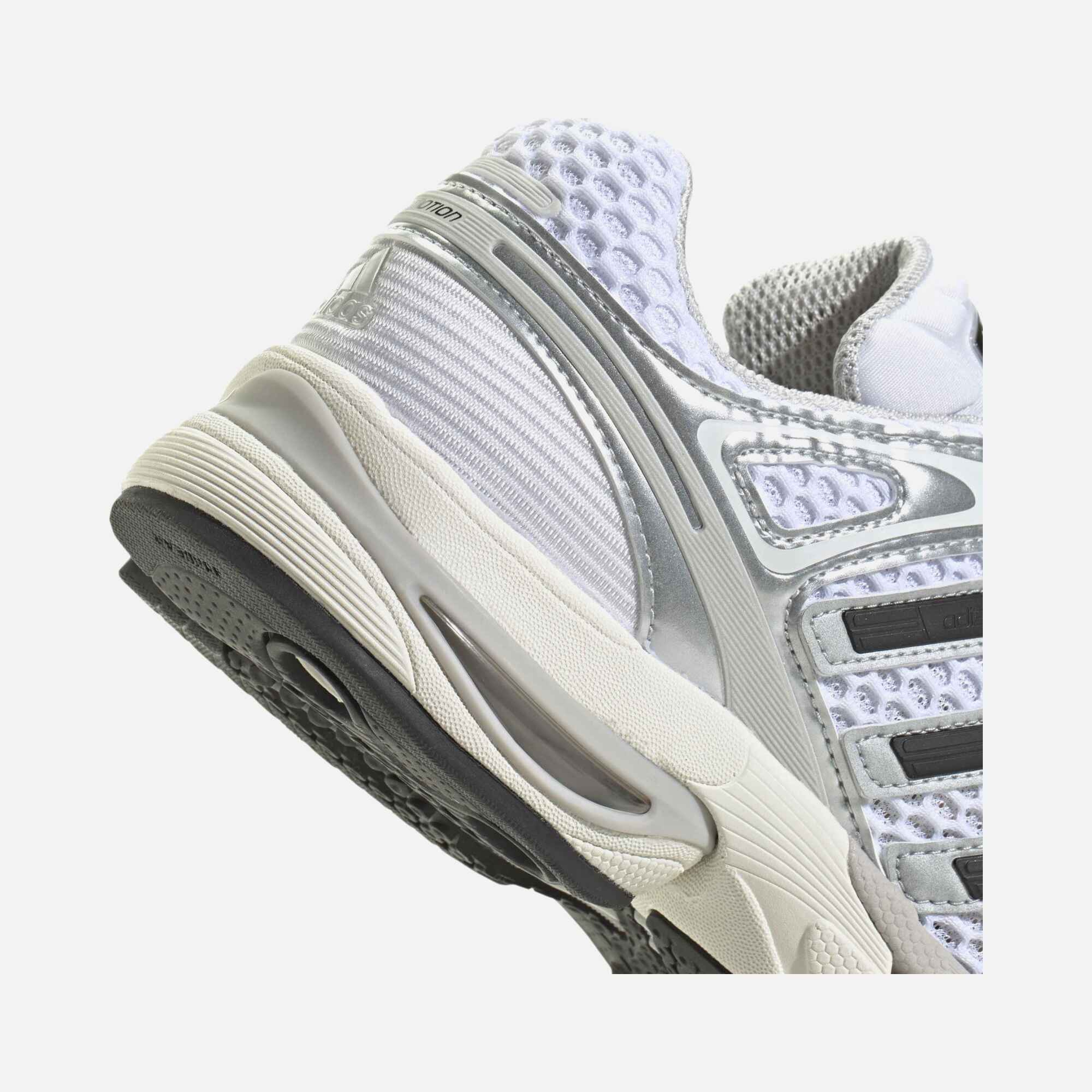 adidas Adistar Control 5 Erkek Spor Ayakkabı