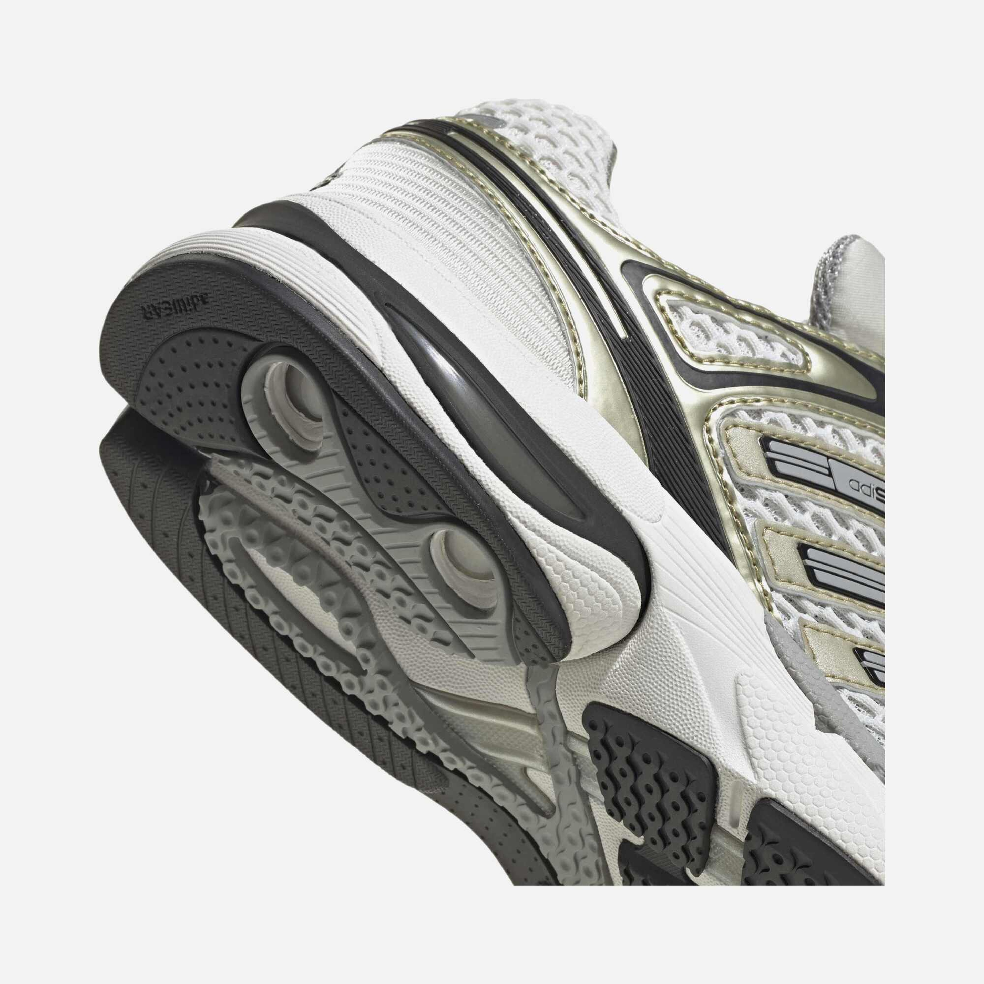 adidas Adistar Control 5 Erkek Spor Ayakkabı