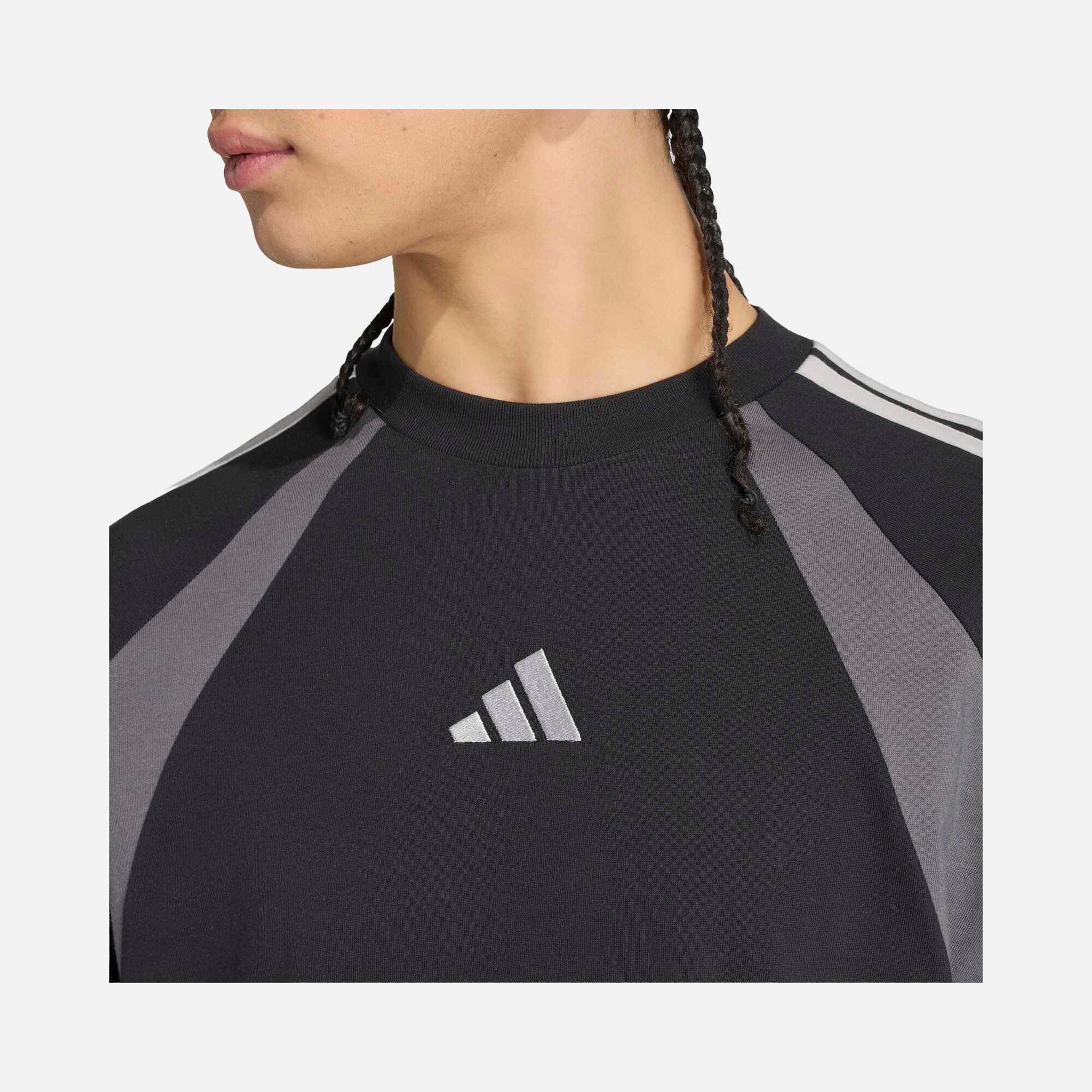adidas Seasonal Essentials Erkek Tişört