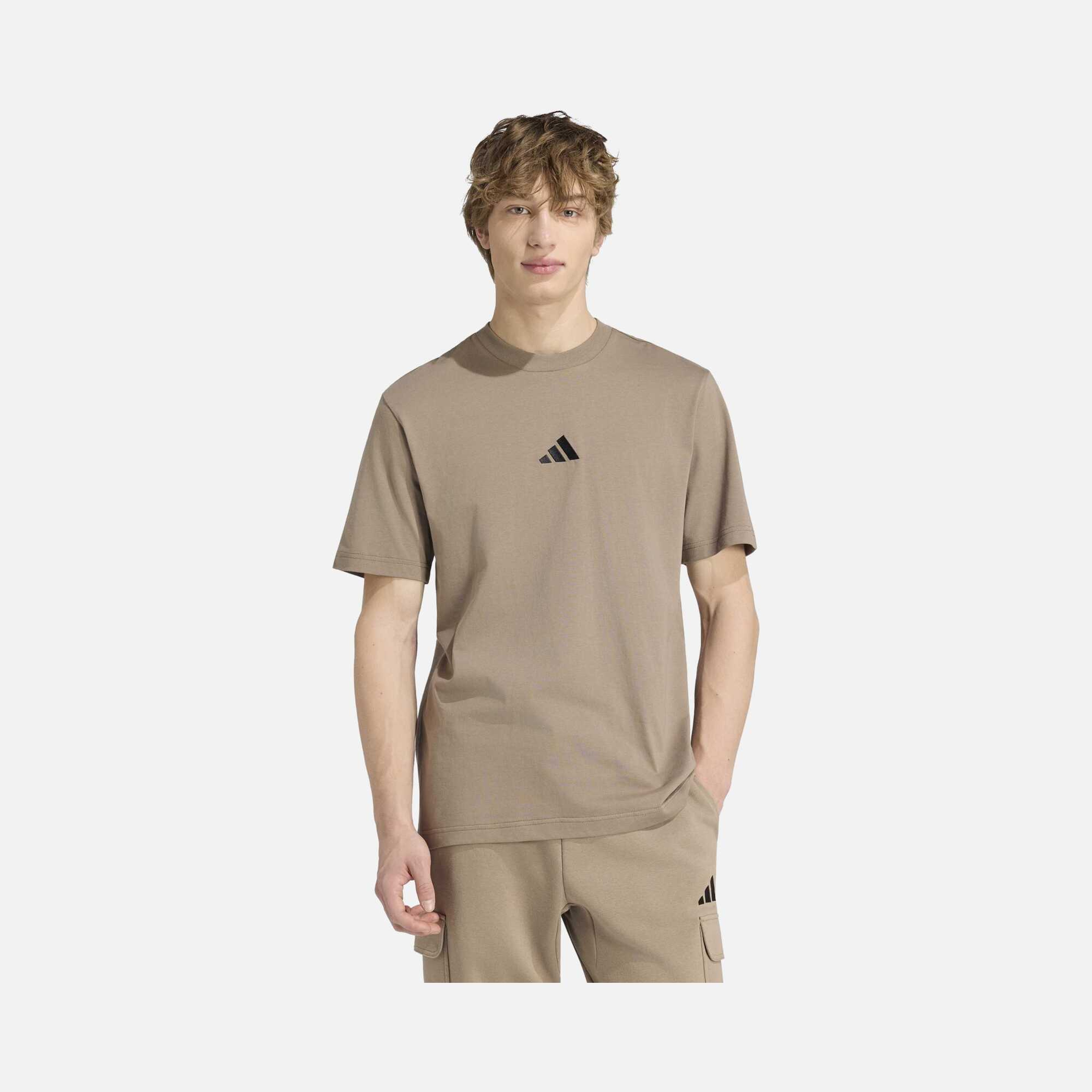 adidas Sportswear Essentials Embroidered Small Logo Single Jersey Short-Sleeve Erkek Tişört