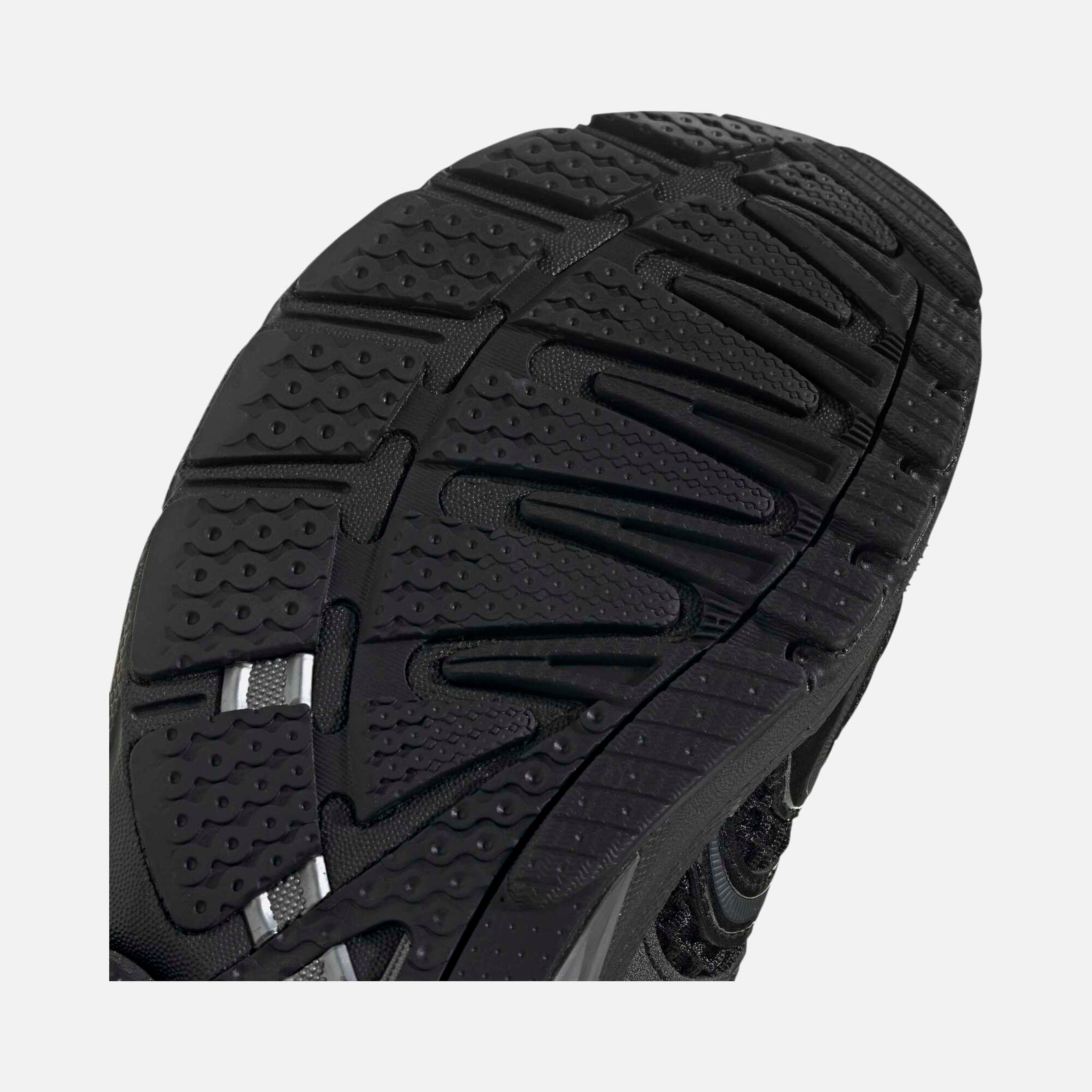adidas Adistar Control 5 Erkek Spor Ayakkabı