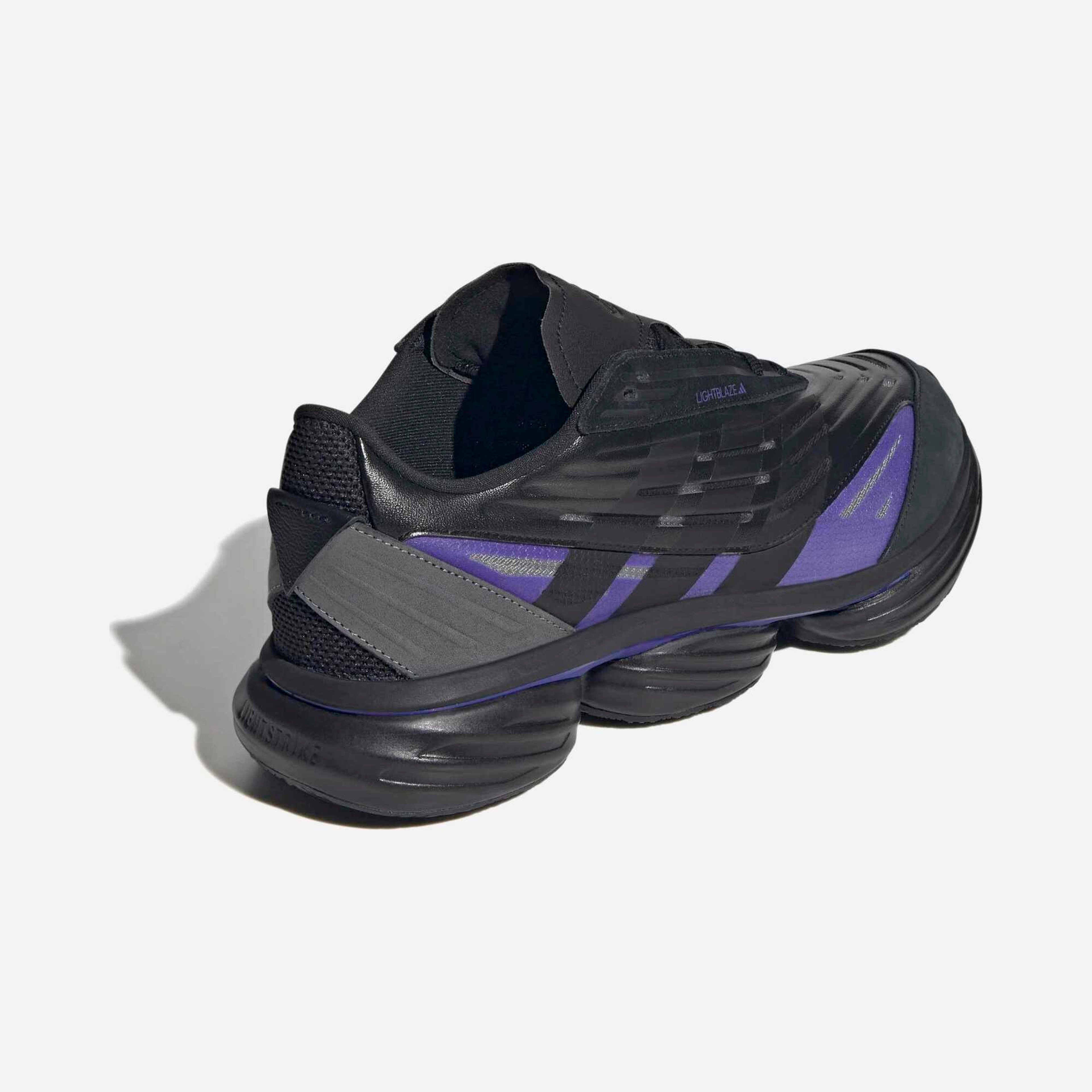 adidas Lightblaze Pod Erkek Spor Ayakkabı